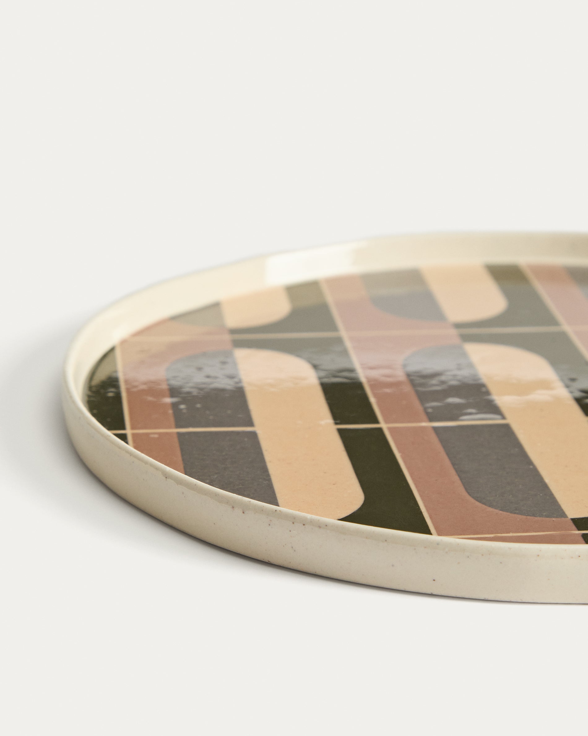 Julnet dinner plate in brown ceramic - Detail