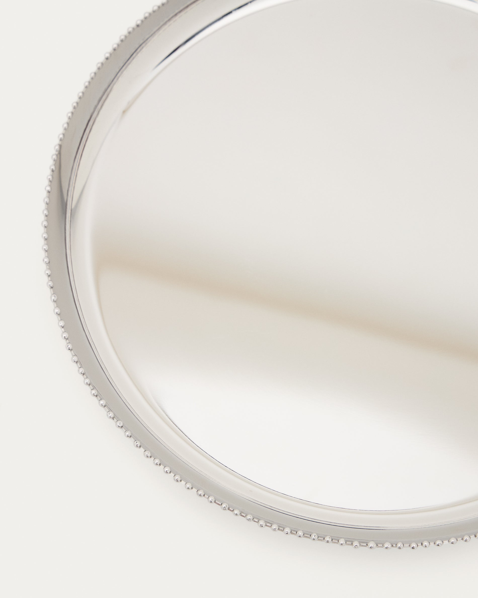 Nirela stainless steel tray Ø 28cm - Detail