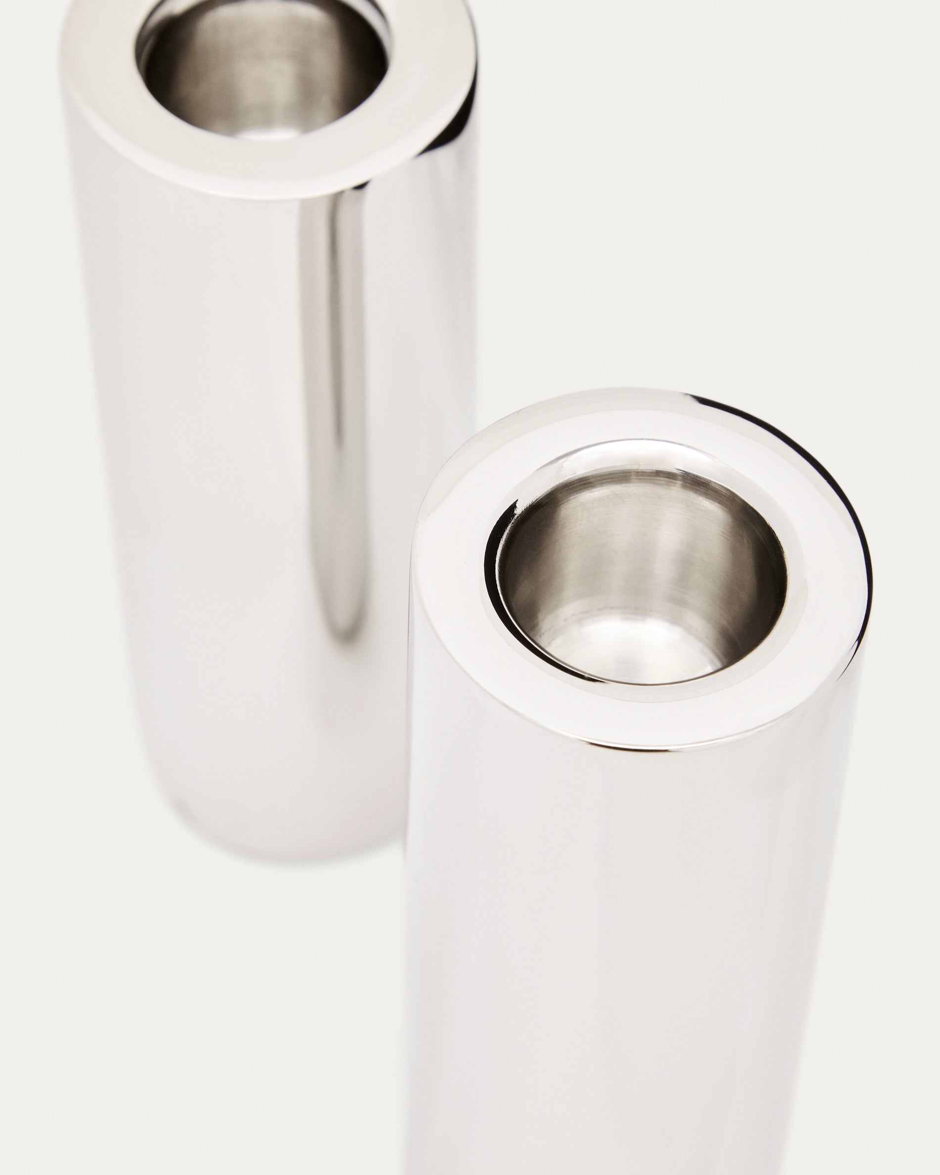 Nirela set of 2 candle holders 11cm - Detail