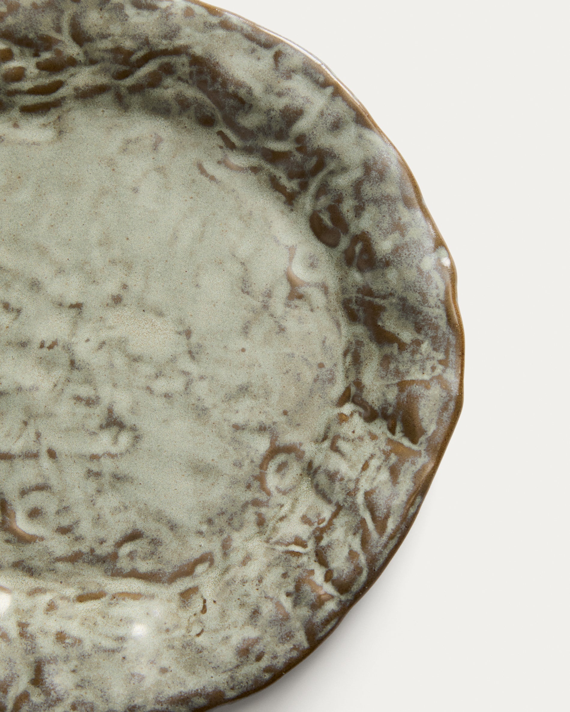 Alenia brown ceramic dessert plate - Detail