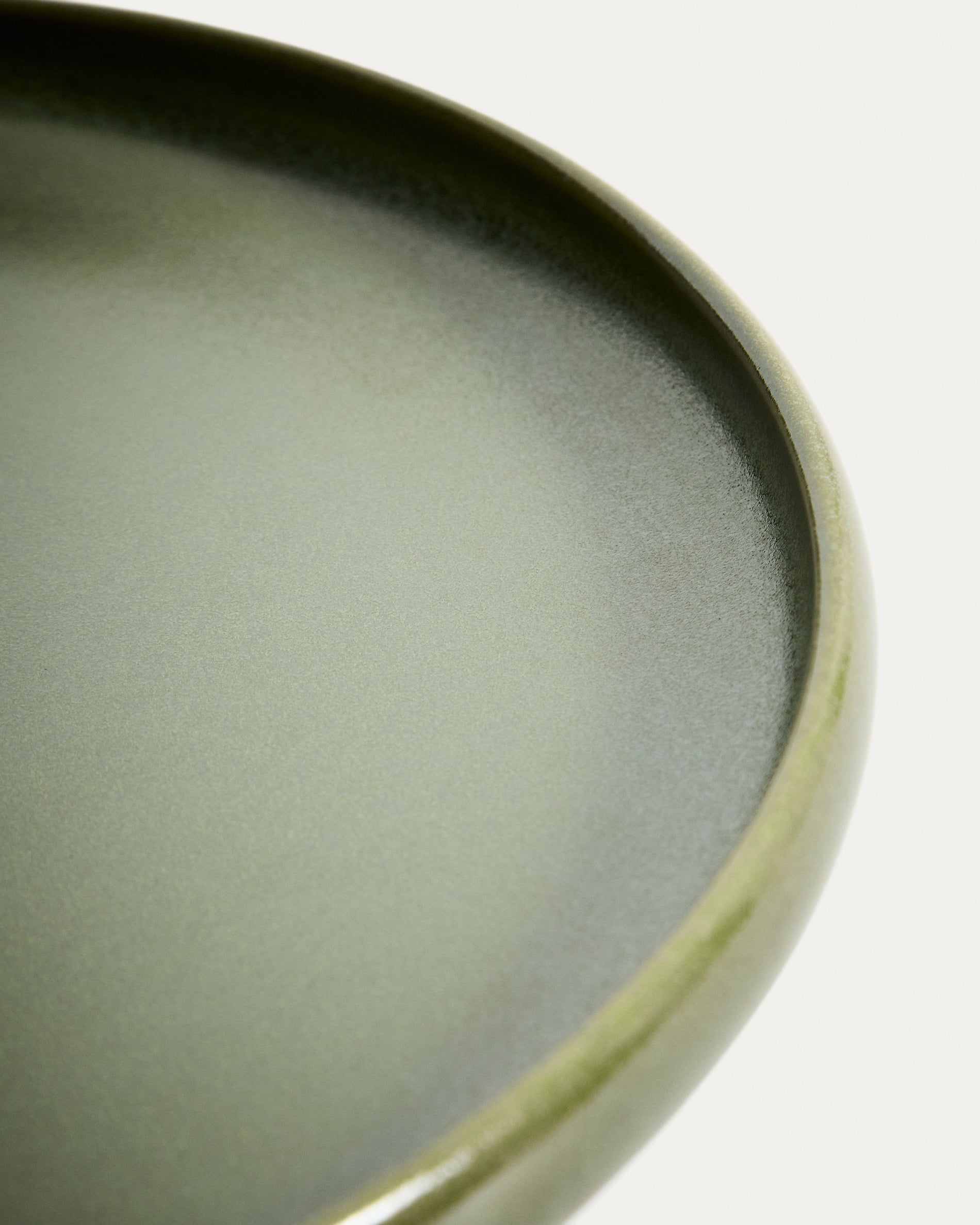 Uilo green ceramic plate - Detail