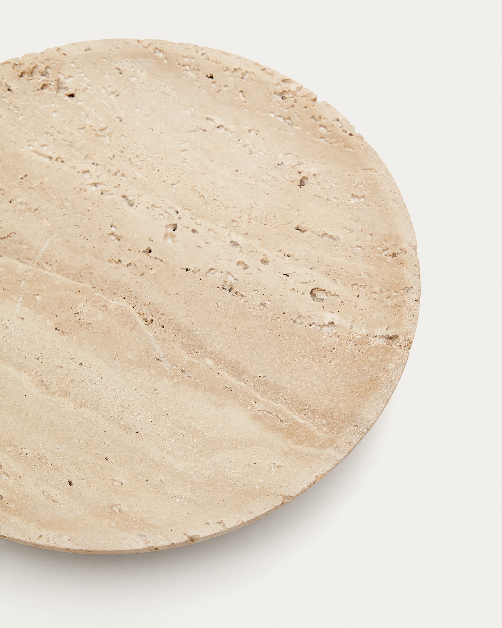 Madlena small beige travertine table centerpiece - Detail