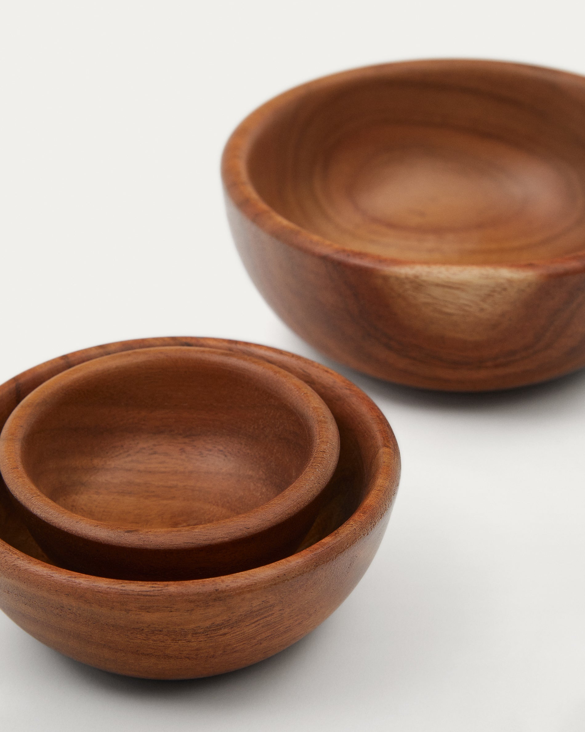 Selvira set of 3 acacia wood bowls