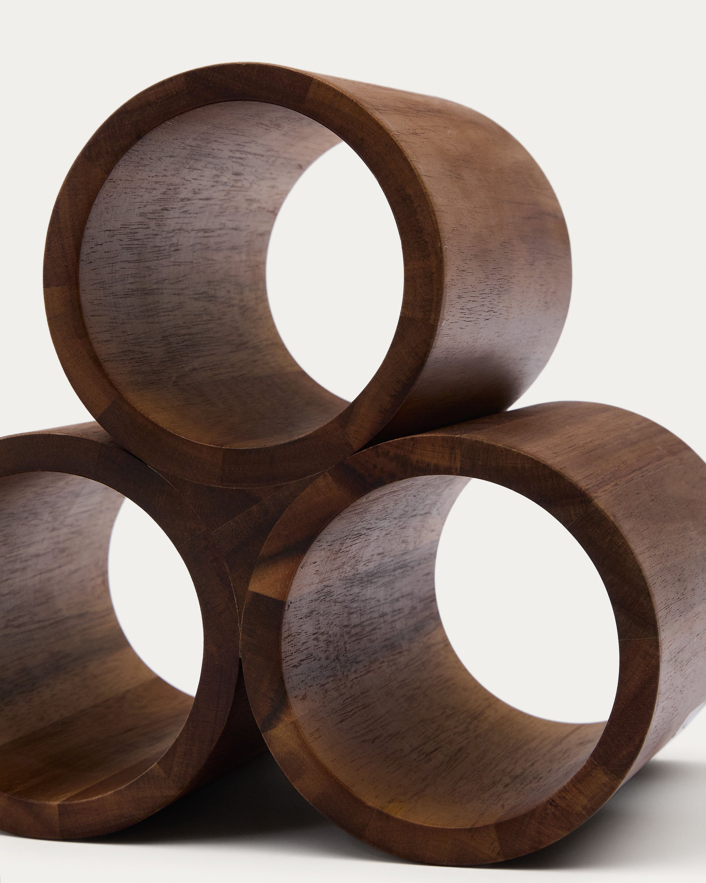 Sesilu small bottle rack in FSC 100% acacia wood - Detail