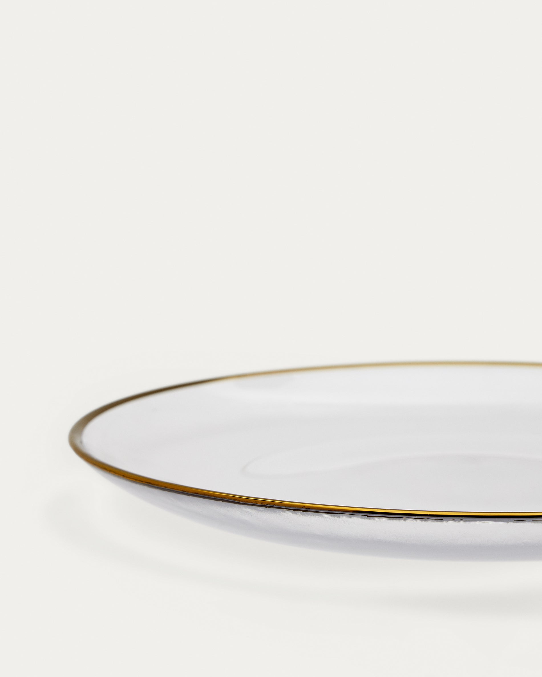 Nelie flat plate with golden edges - Detail
