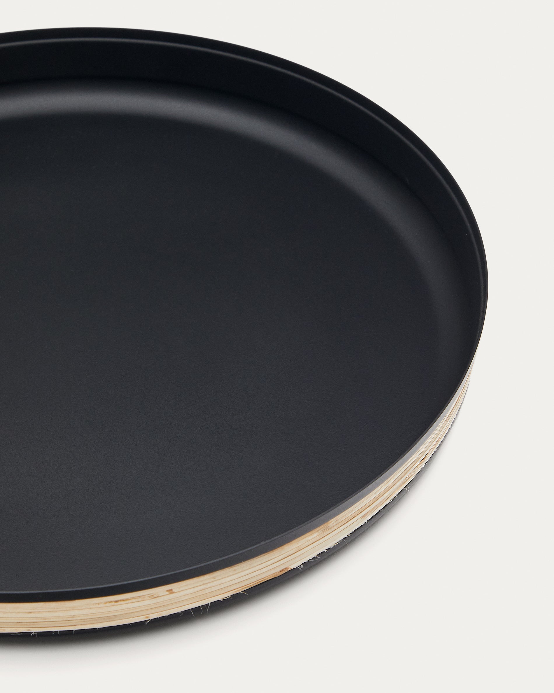 Shai tray made of stainless steel and rattan - Detail