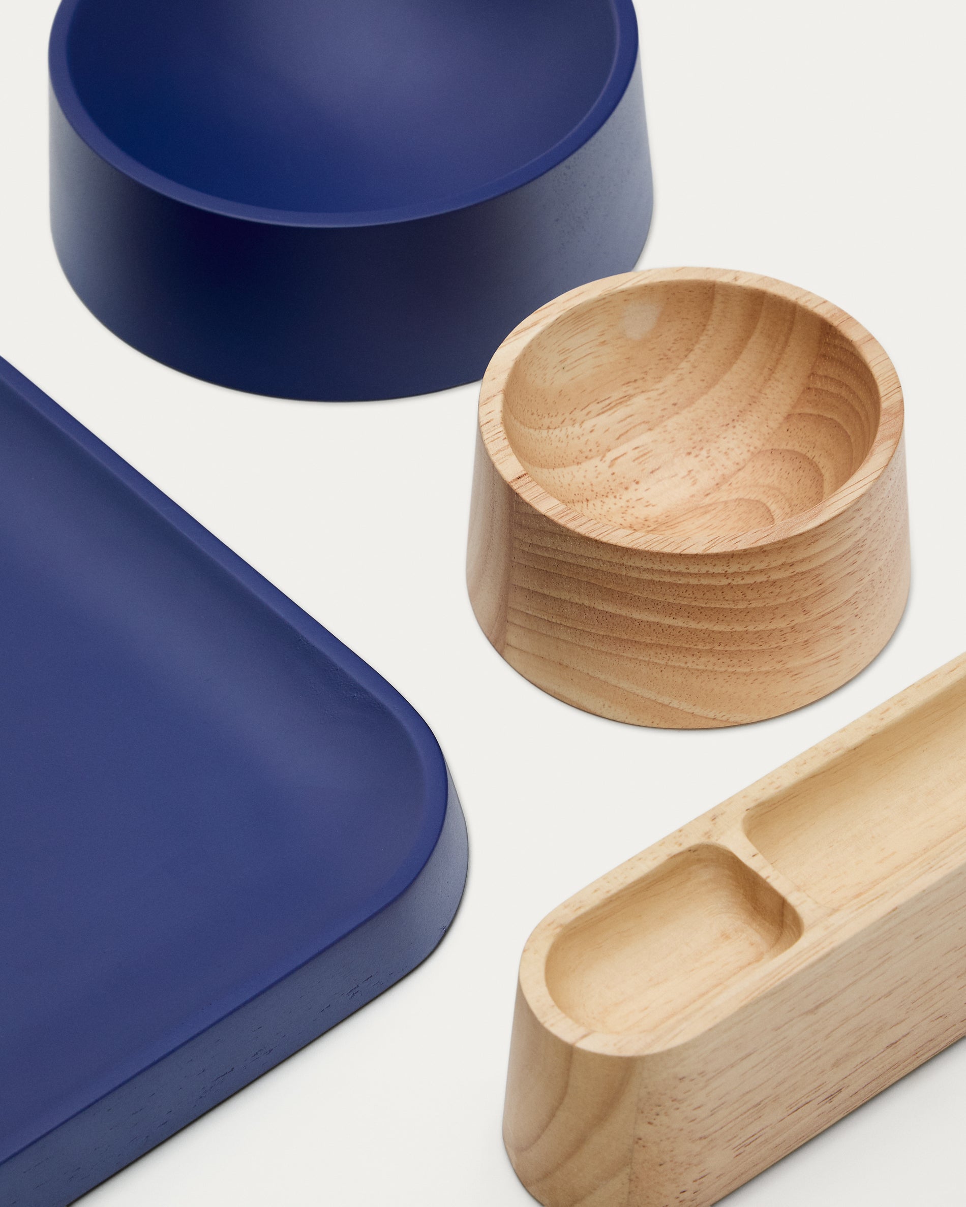 Bletz set of serving dishes for snacks made of acacia wood in a natural, blue finish FSC 100% - Detail