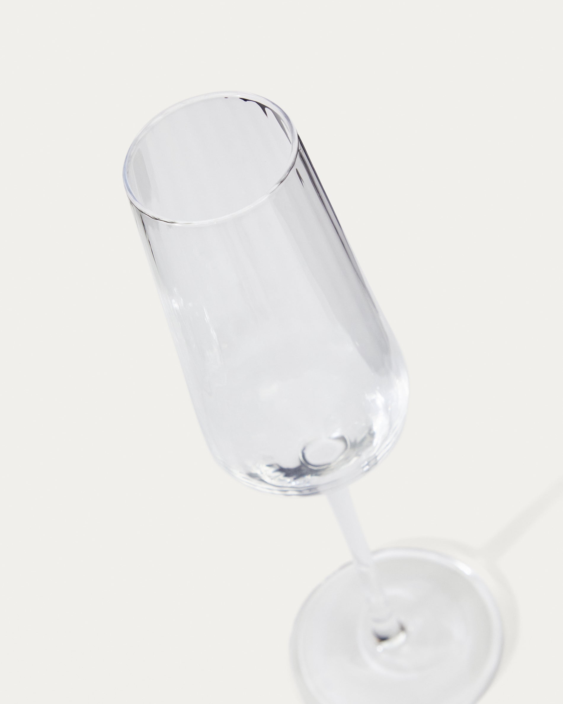 Mimba long champagne flute in transparent glass, 26 cl - Detail
