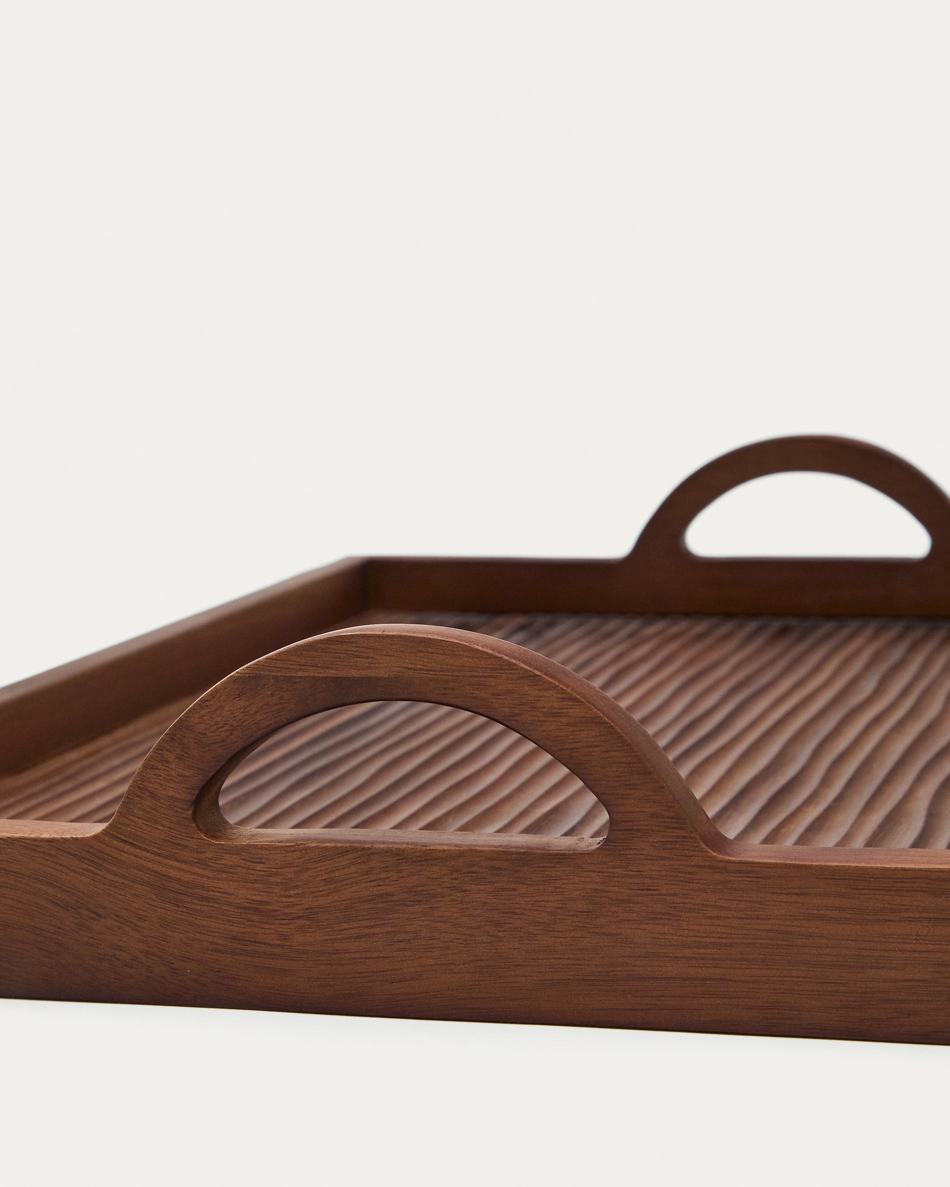 Rommu tray made of acacia wood FSC 100% - Detail