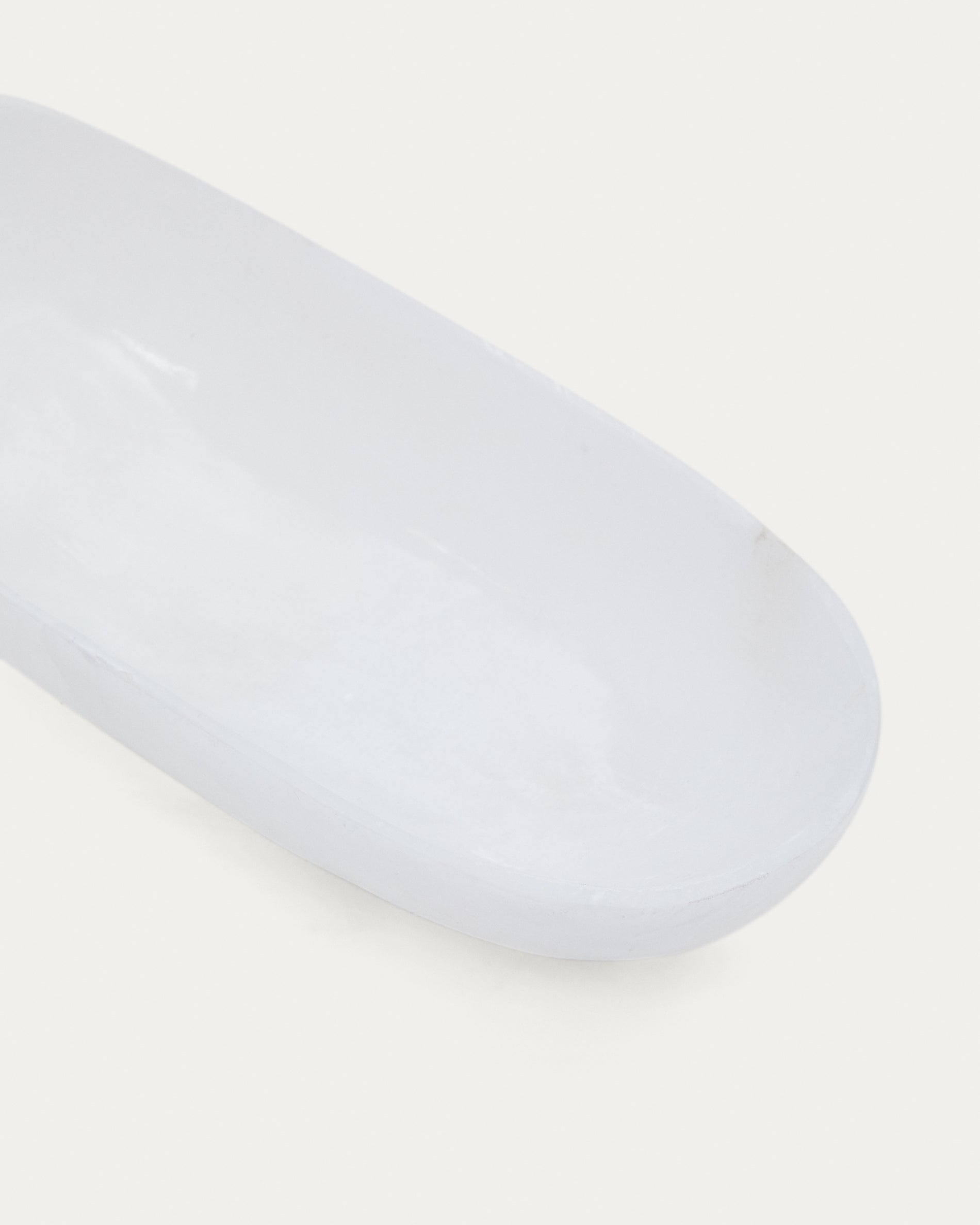 Eval white alabaster serving dish - Detail