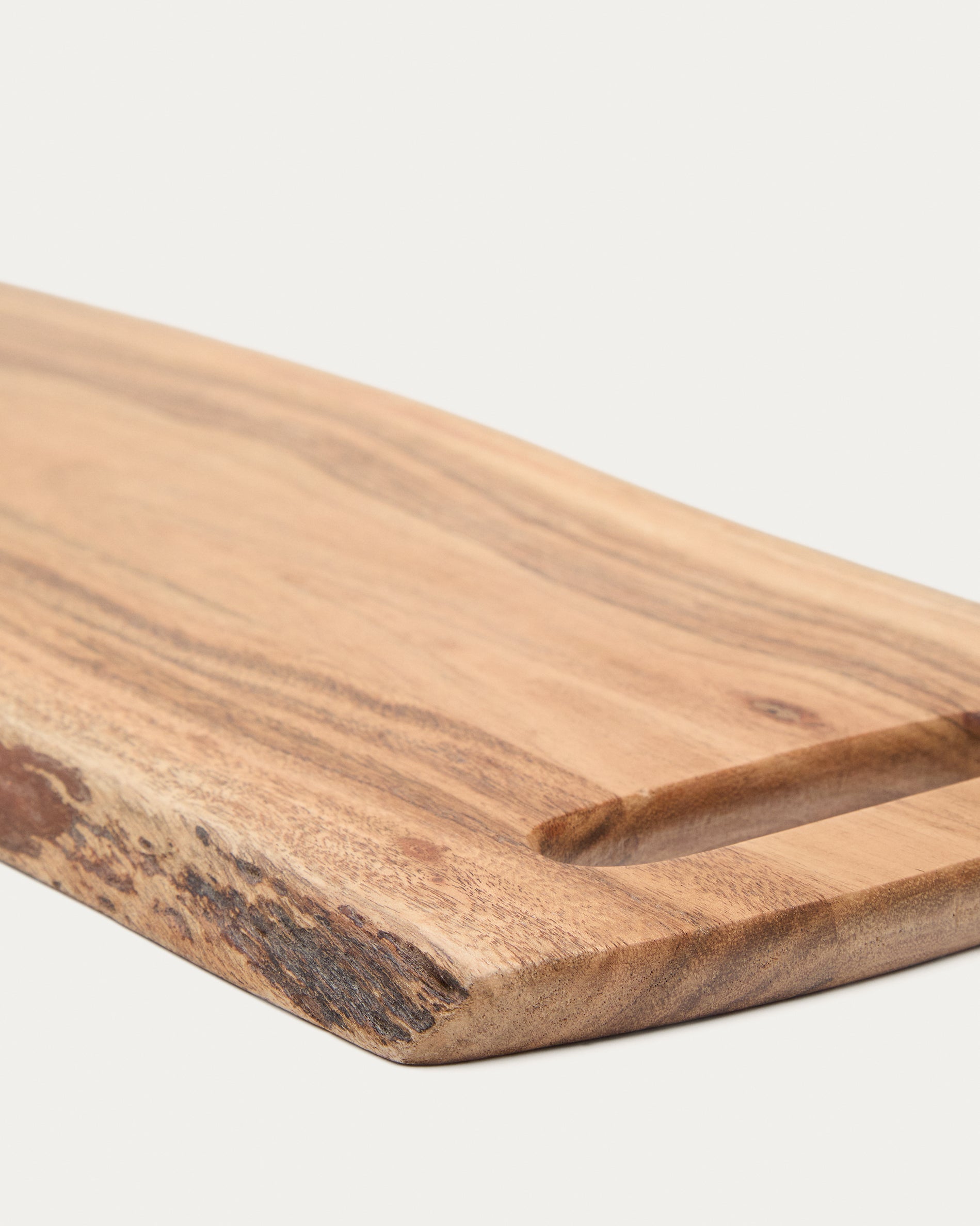 Zeun large serving board made of acacia wood FSC 100% - Detail