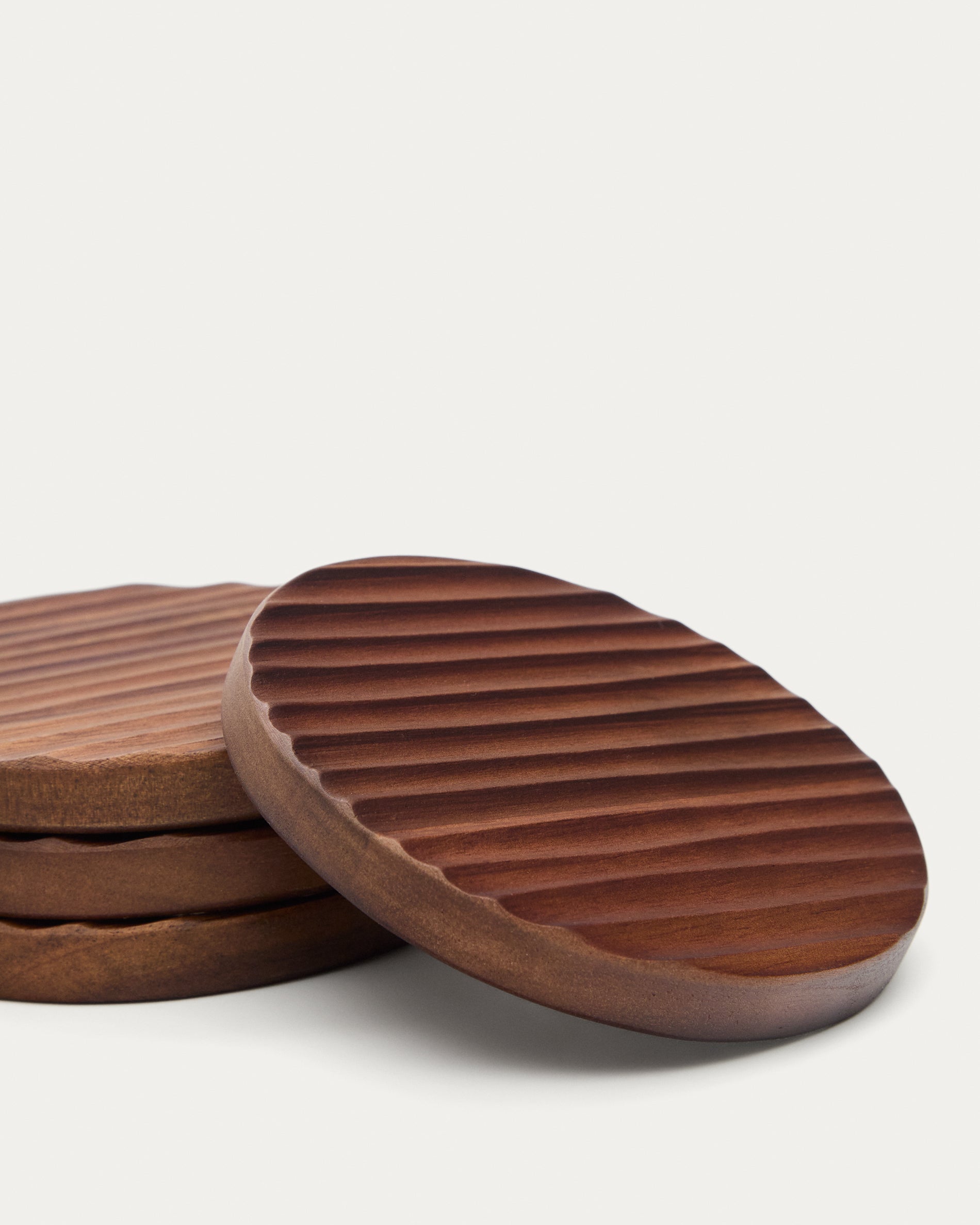 Rommu set of 4 coasters made of acacia wood FSC 100% - Detail