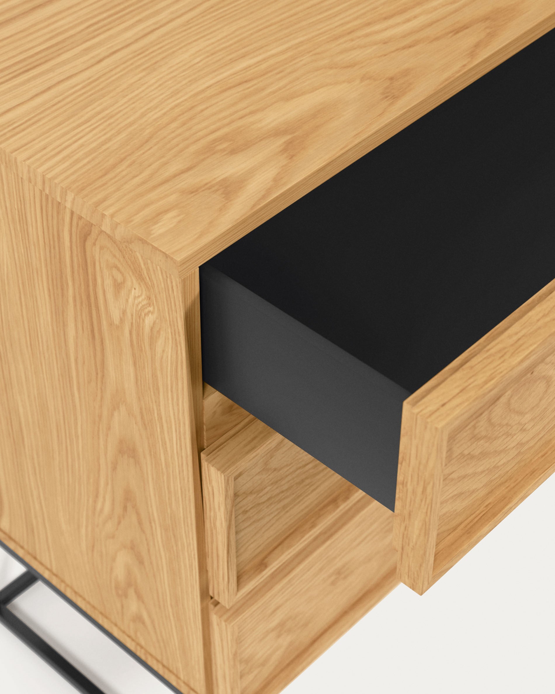 Taiana chest of drawers with oak veneer and steel frame with black finish 100 x 78 cm - Detail