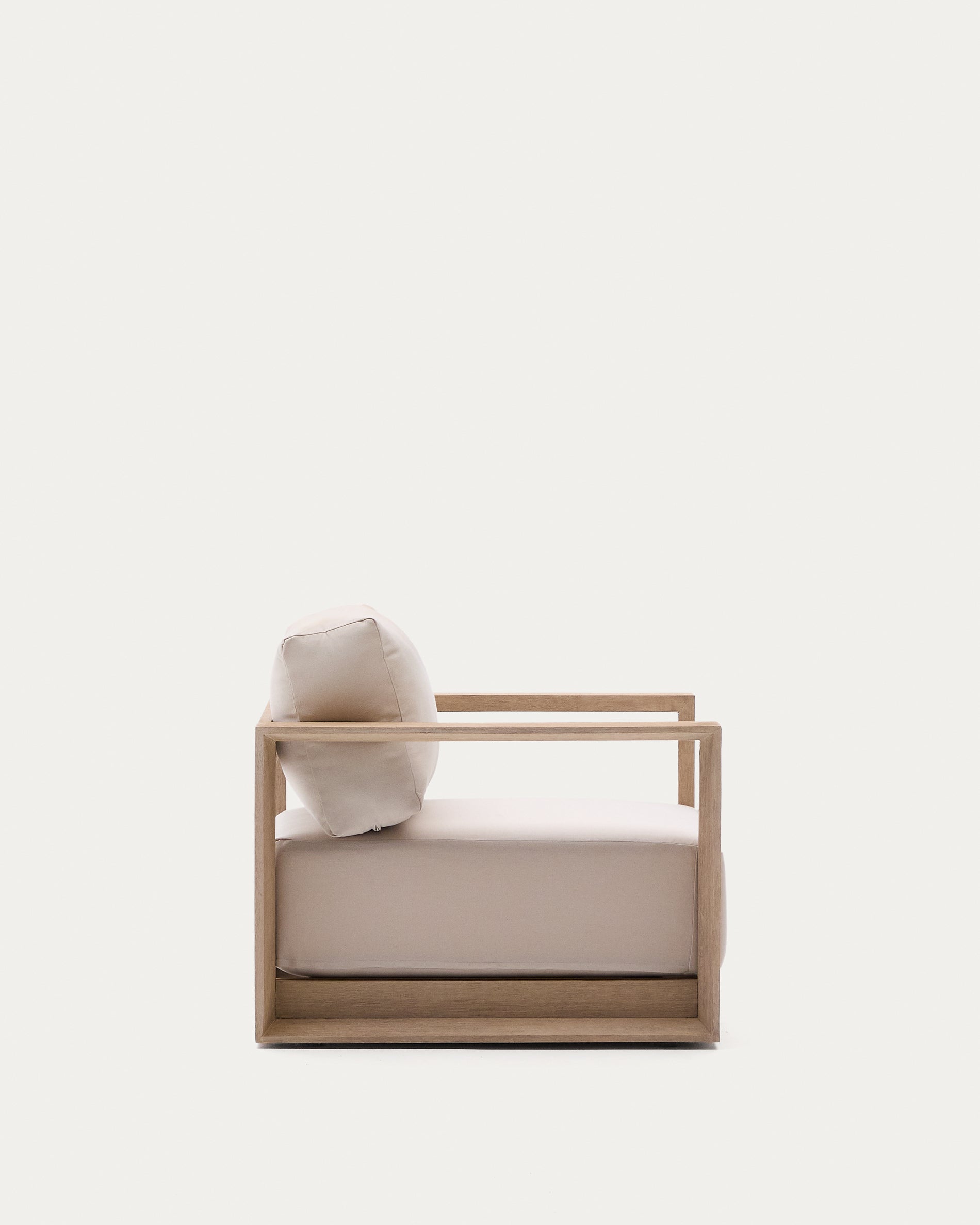 Ambra armchair in solid acacia wood with light finish FSC 100% - Product View