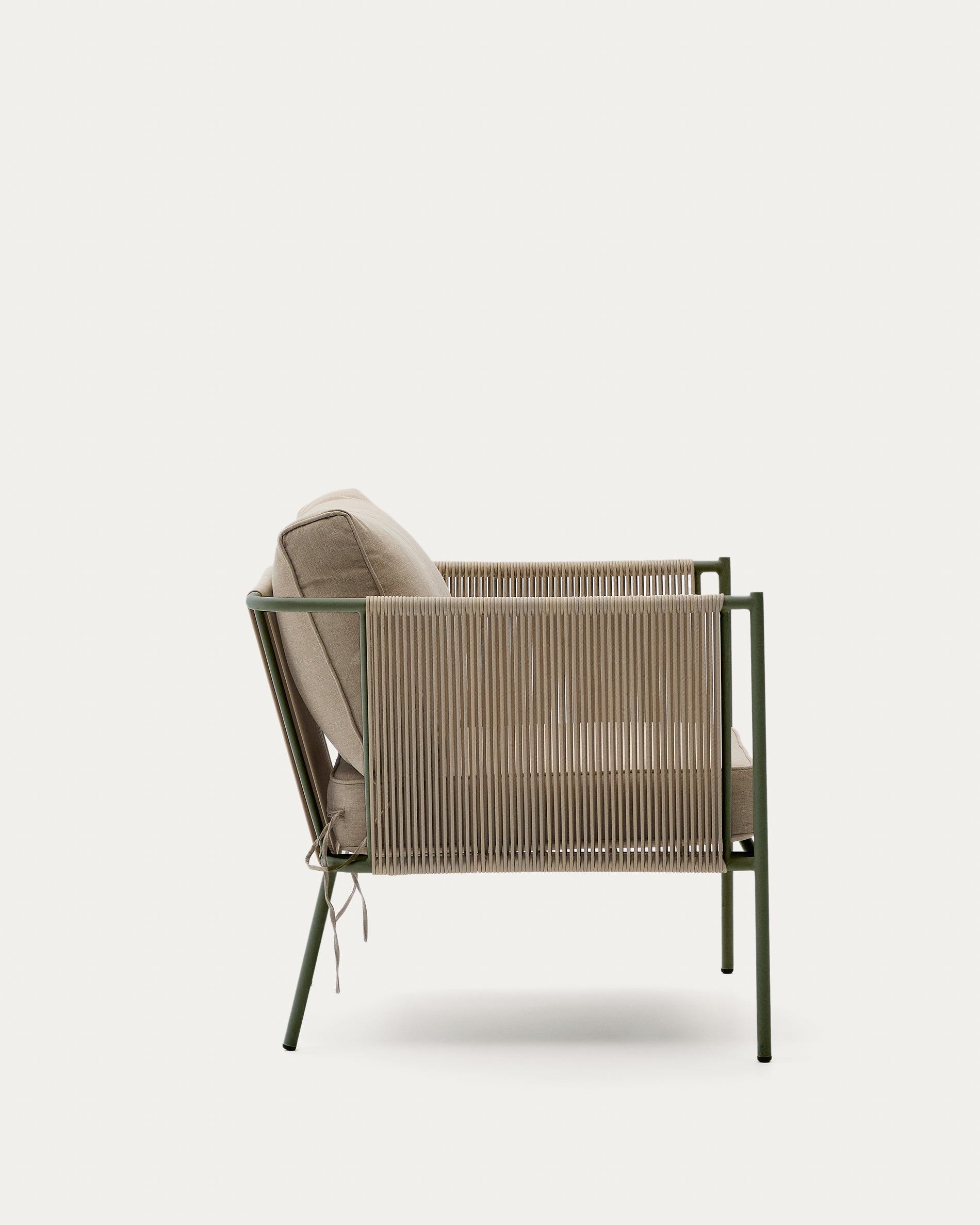 Zivia outdoor armchair in ecru rope cord and green galvanised steel - Product View