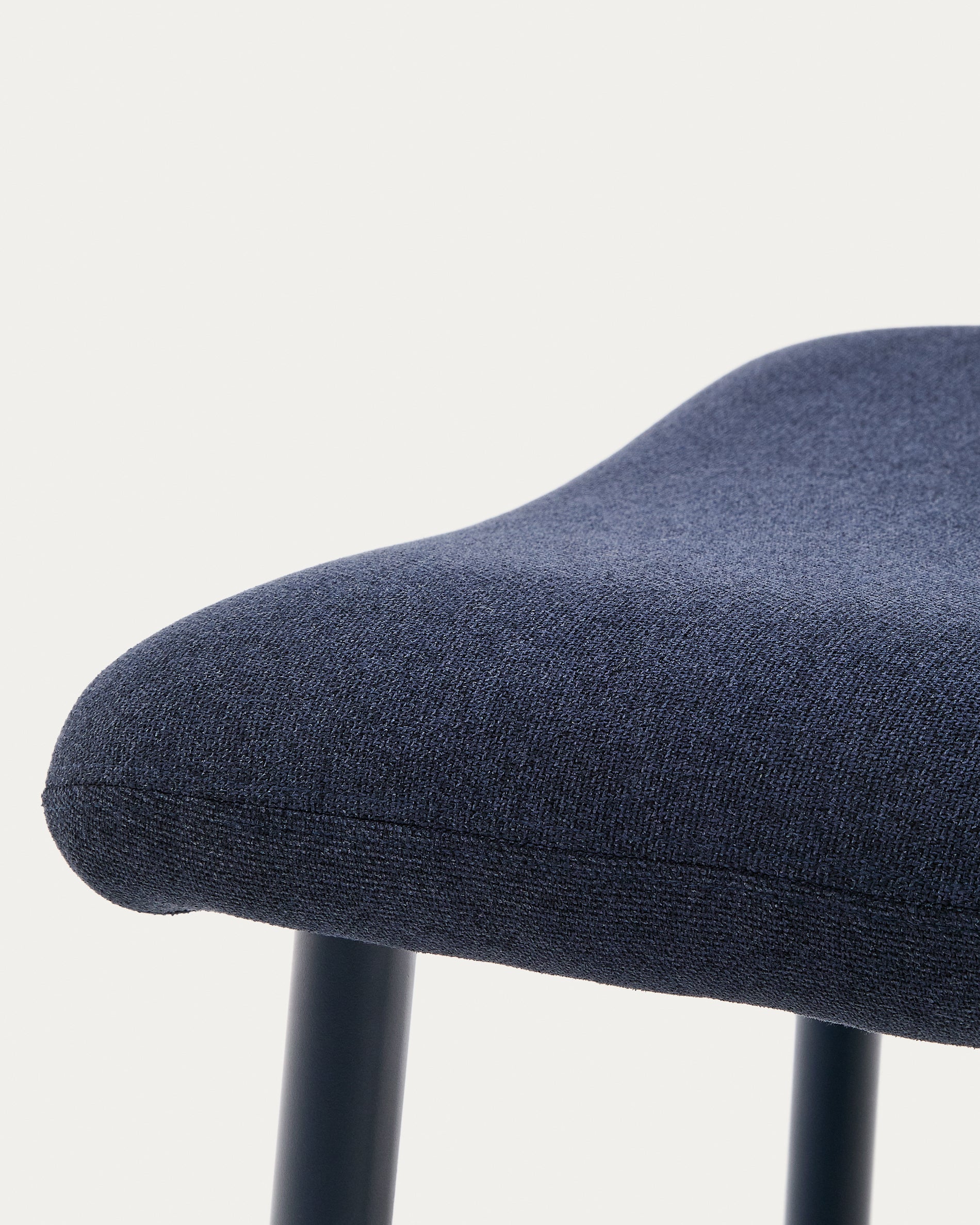 Inari footrest in blue and steel with a blue painted finish 60 x 50cm FSC Mix Credit - Detail