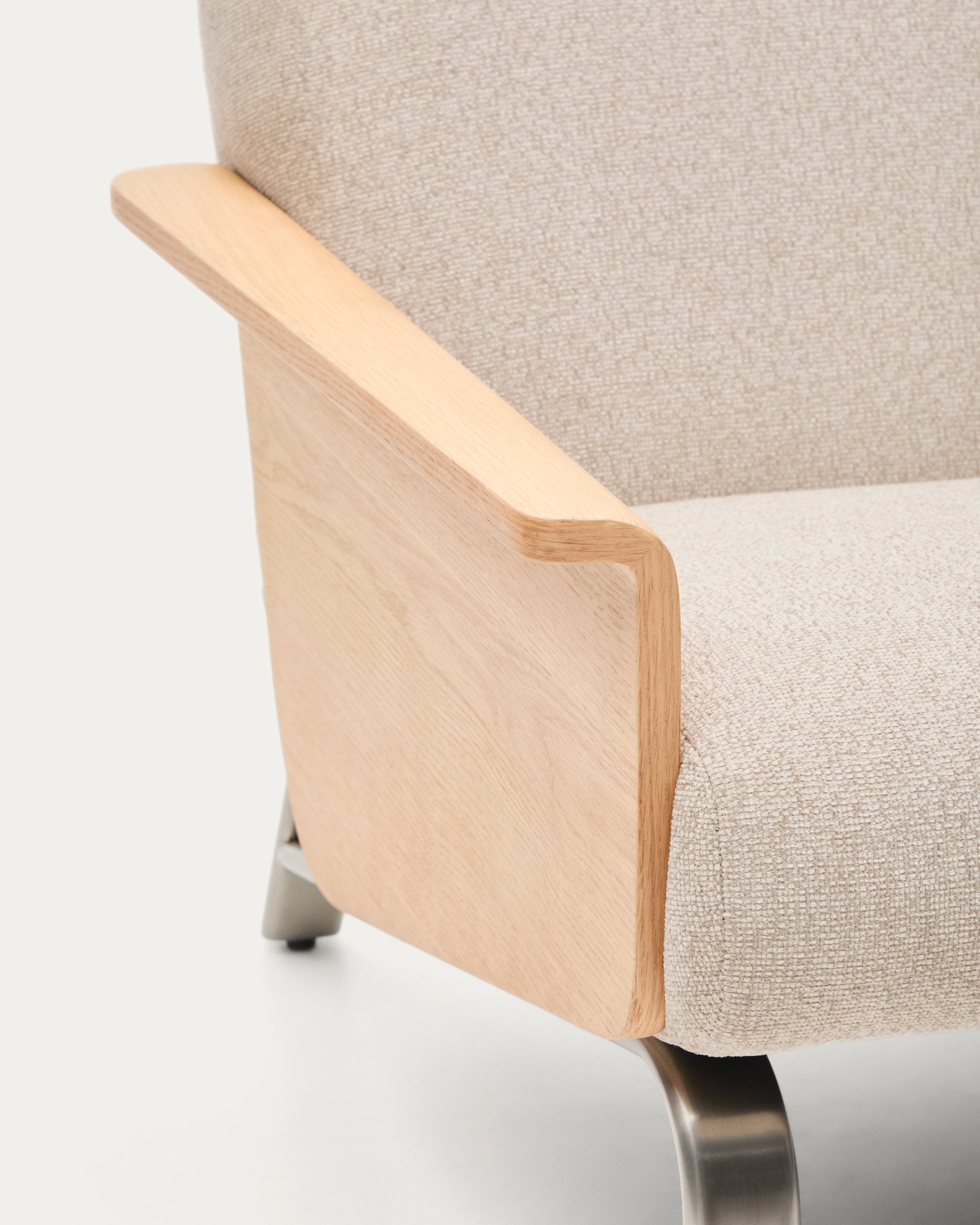 Amsen beige 2-seater sofa in oak plywood with brushed stainless steel legs 150cm - Detail