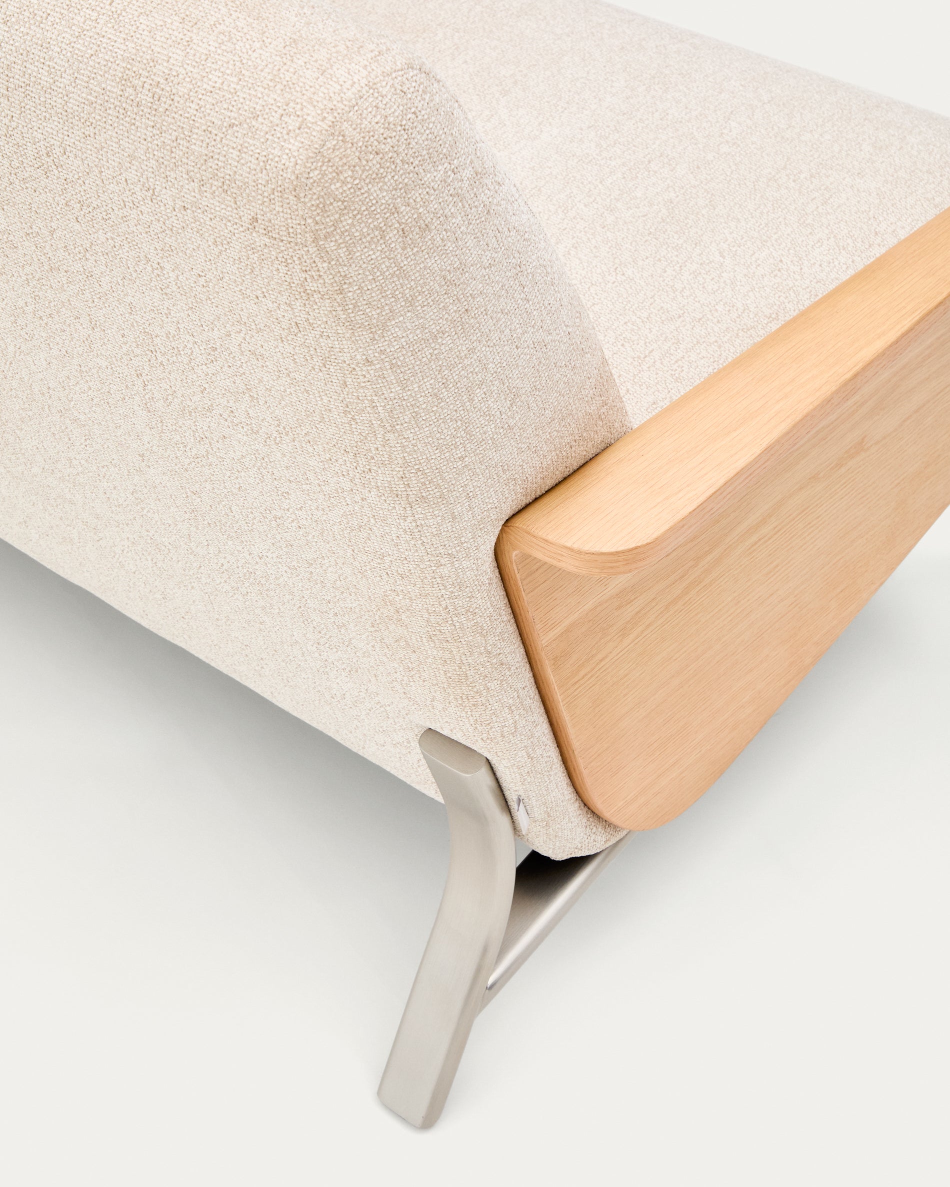 Amsen beige 2-seater sofa in oak plywood with brushed stainless steel legs 150cm - Detail
