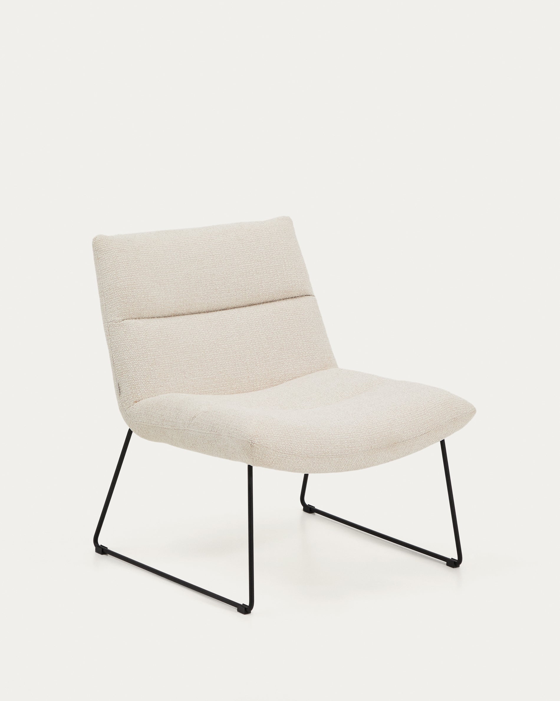 Asen beige chenille armchair with black steel legs FSC 100% - Product View