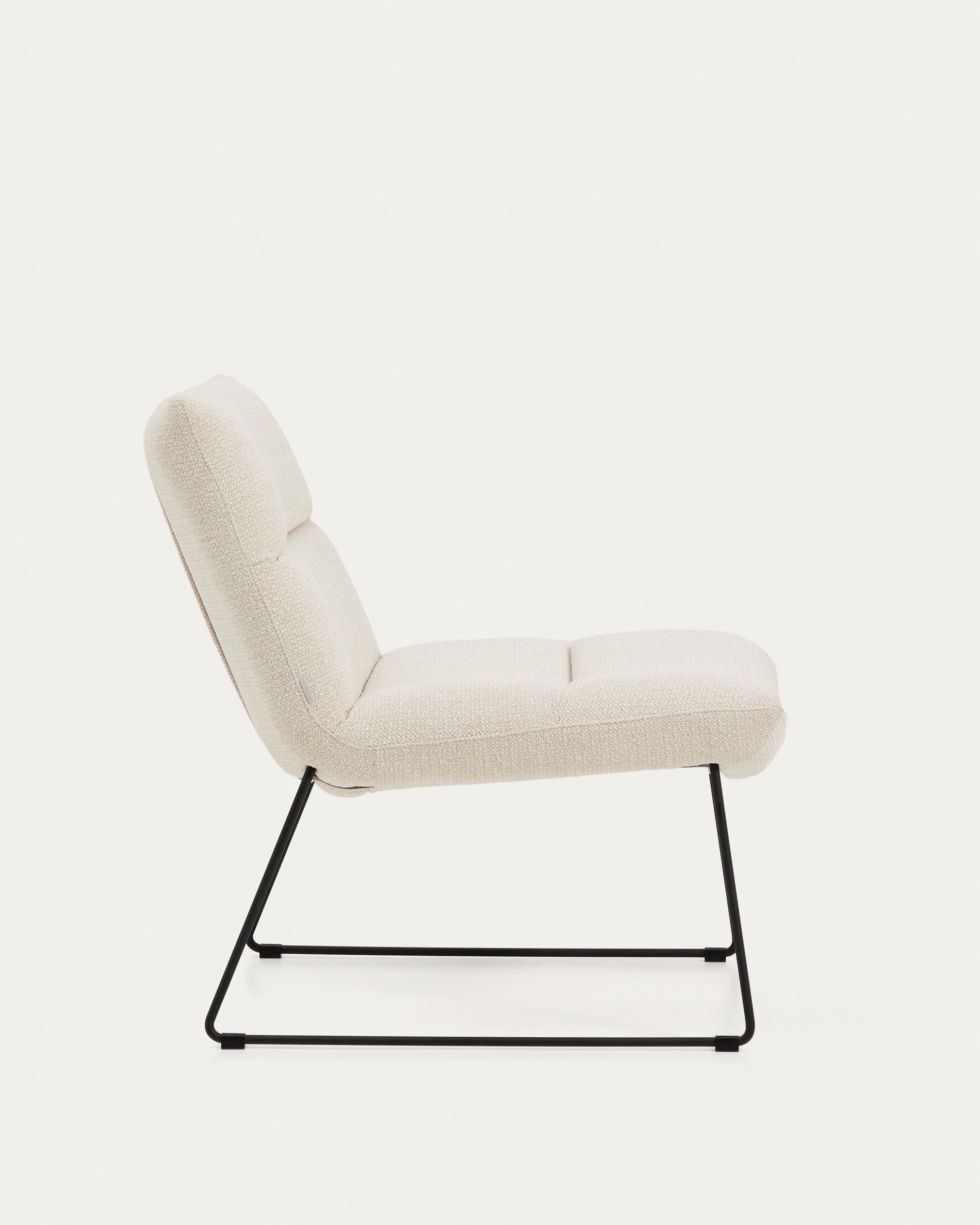 Asen beige chenille armchair with black steel legs FSC 100% - Product View