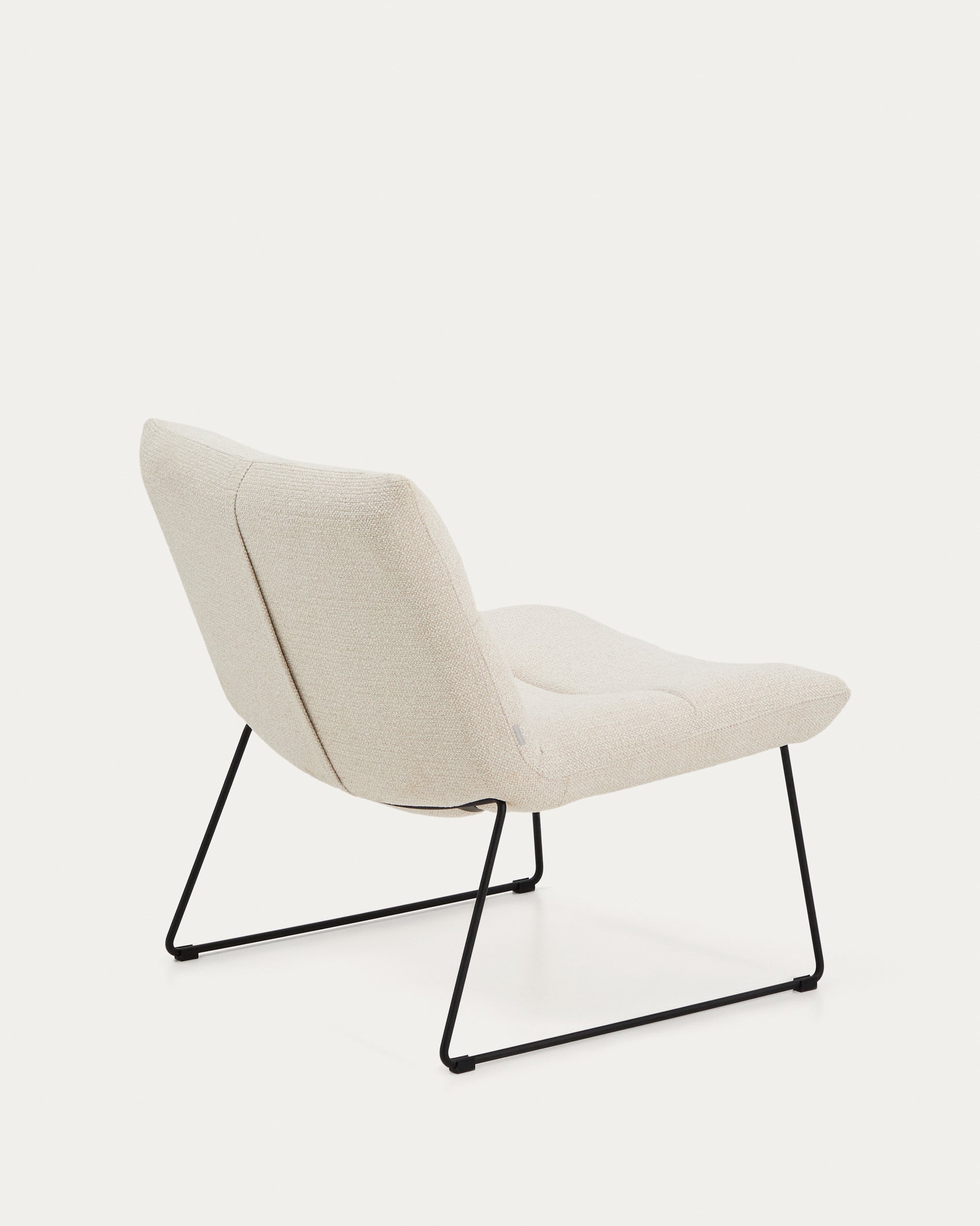 Asen beige chenille armchair with black steel legs FSC 100% - Product View