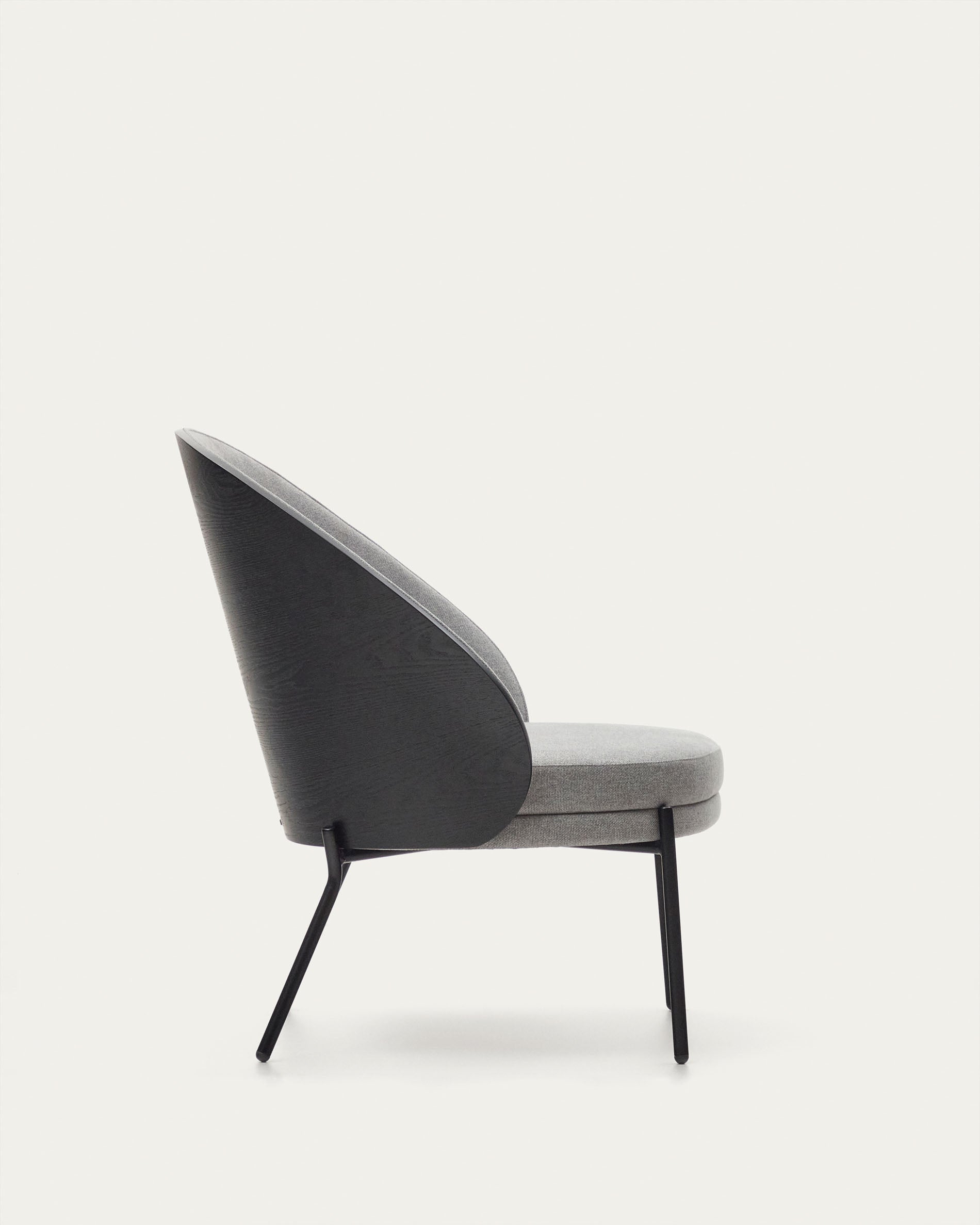 Eamy light grey armchair in an ash wood veneer with a black finish and black metal - Product View