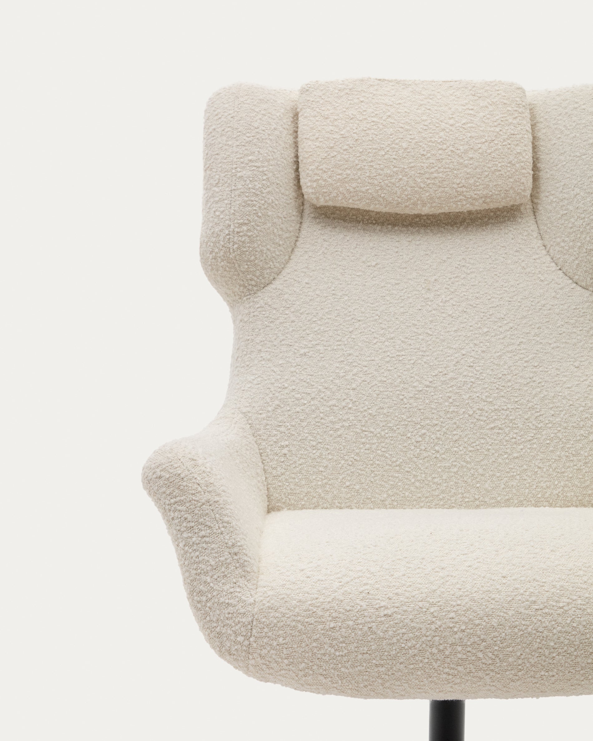 Zalina swivel armchair in white bouclé and steel with black finish FSC 100% - Detail