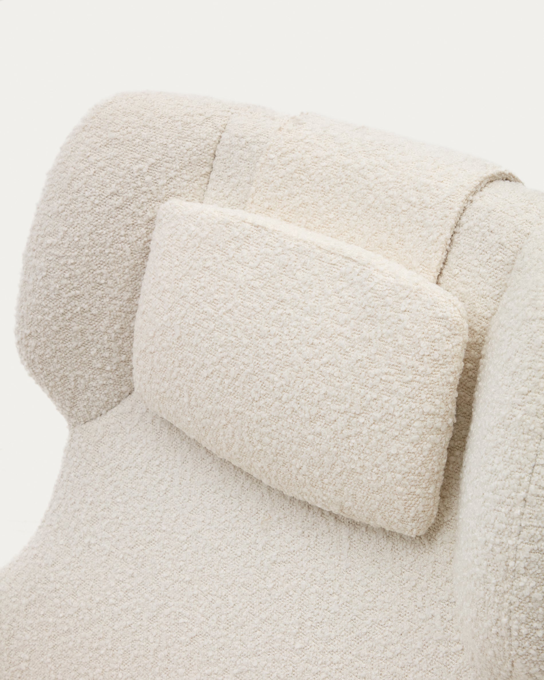 Zalina swivel armchair in white bouclé and steel with black finish FSC 100% - Detail