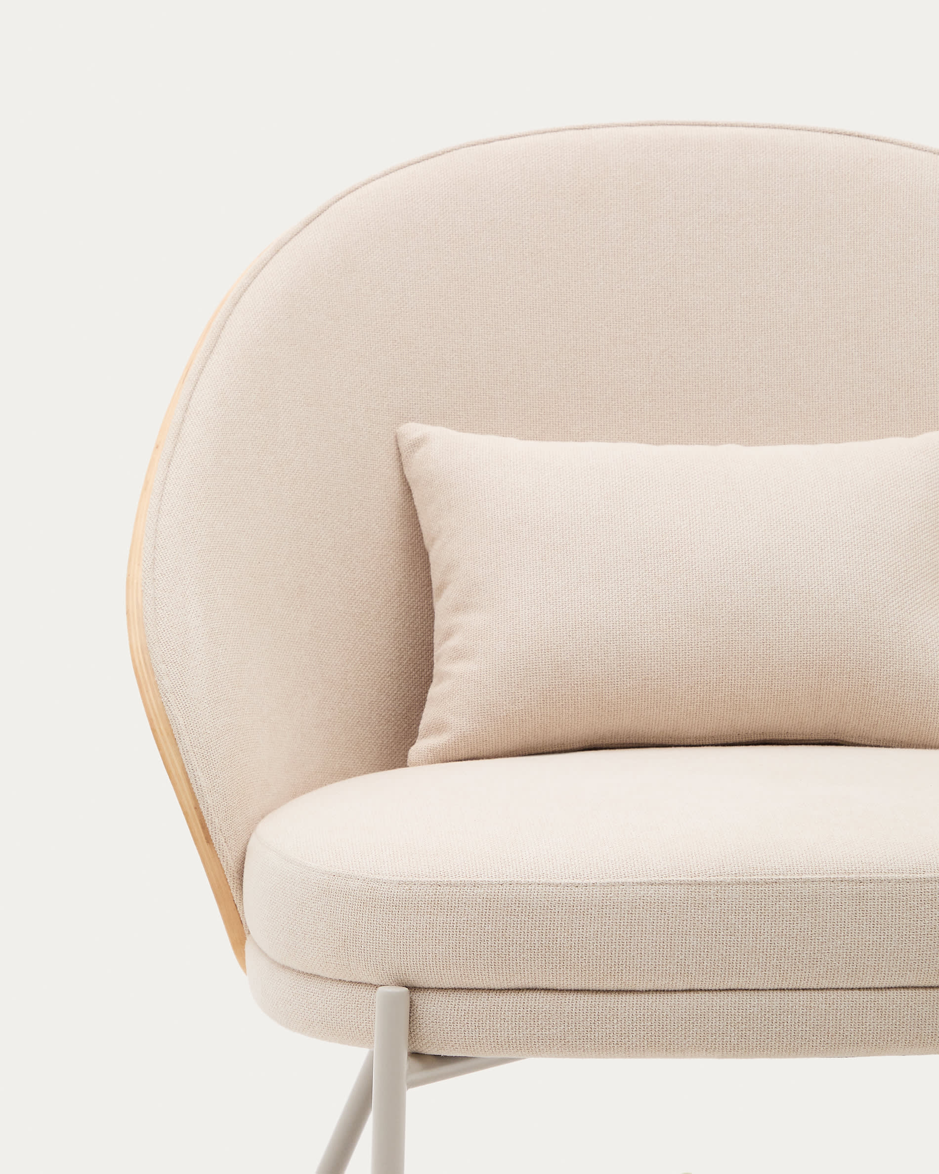 Eamy armchair in beige chenille with natural finish ash veneer and beige metal