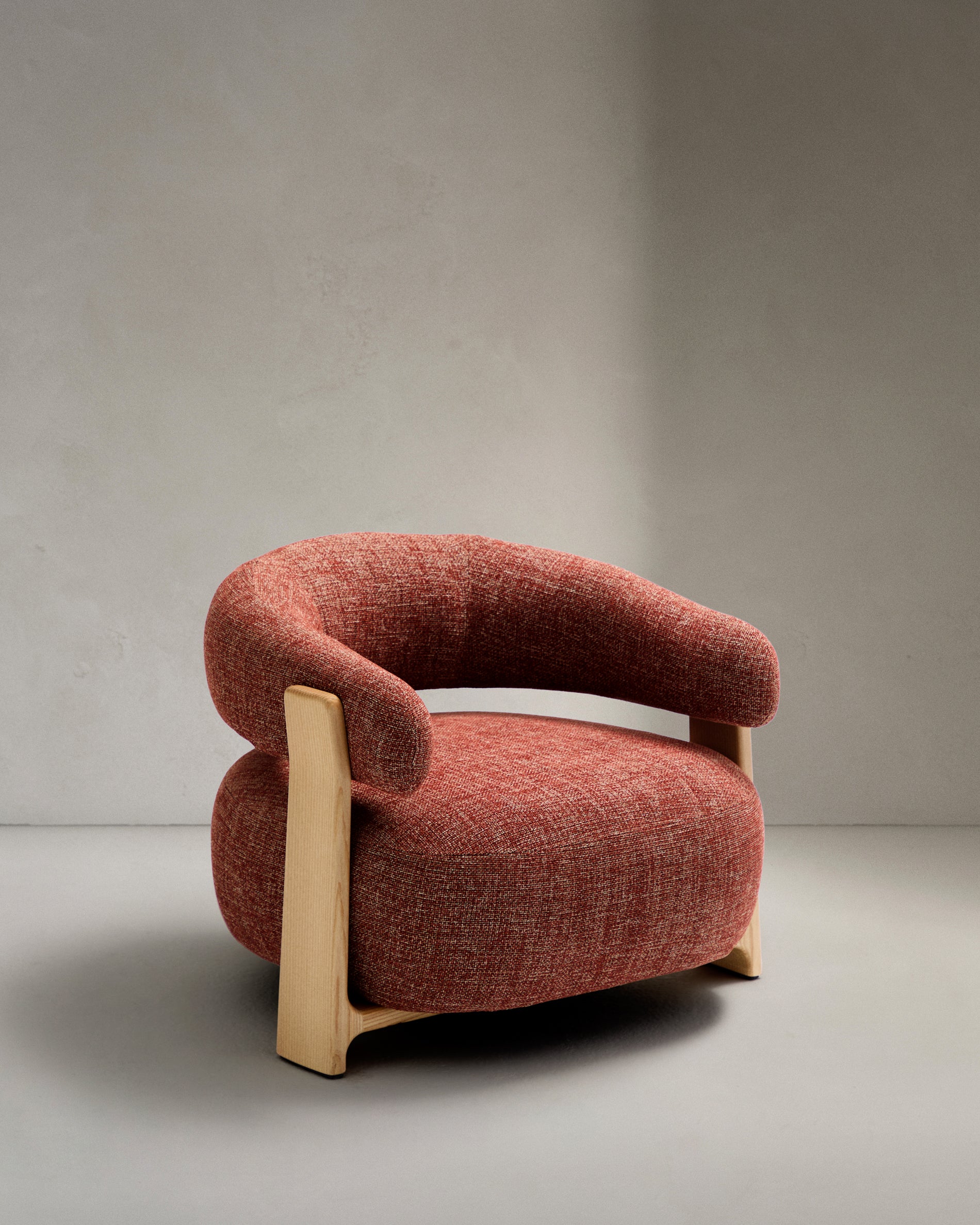 Granite fire-retardant armchair in terracotta chenille and solid ash wood with natural-coloured finish FSC 100% - Product View