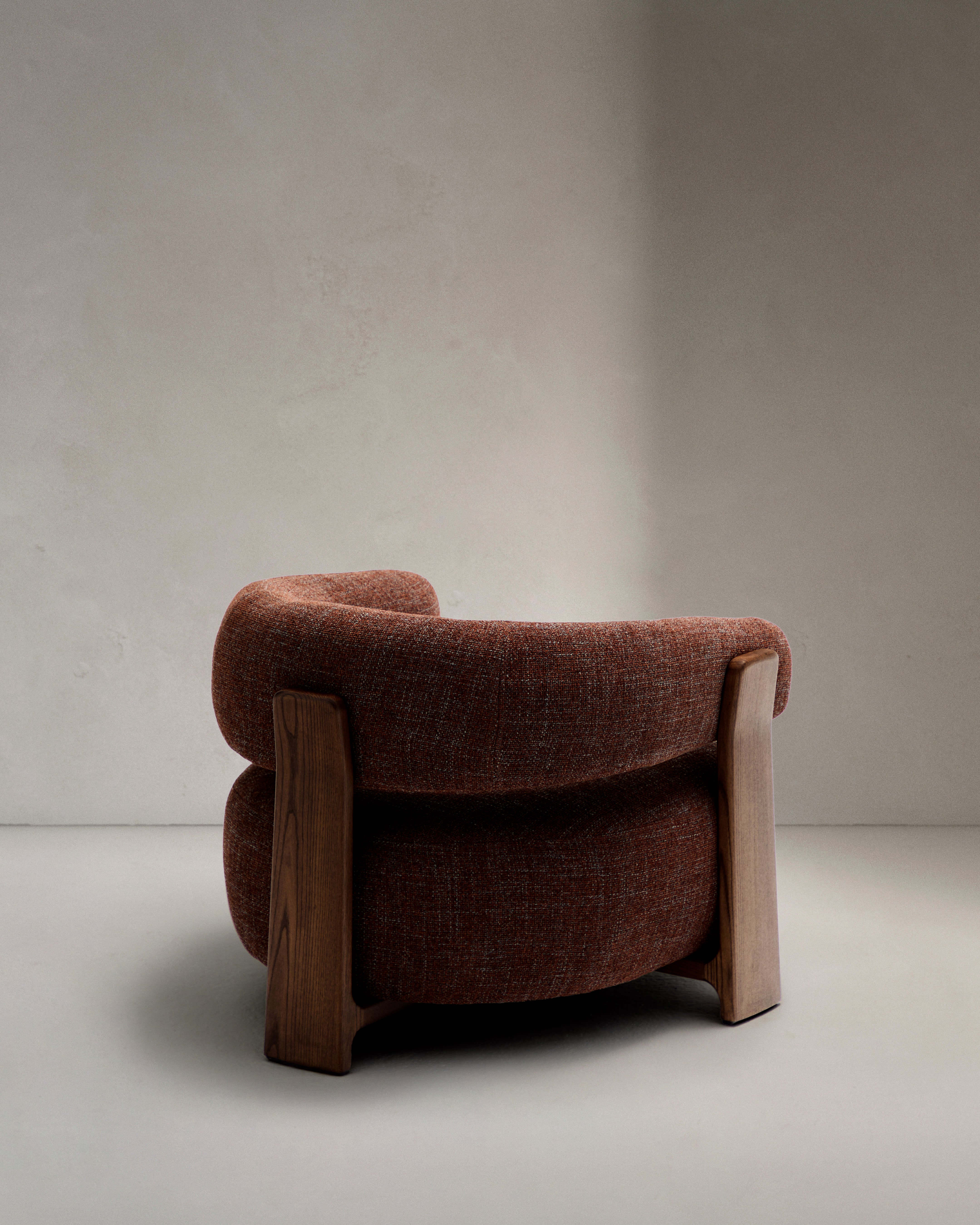 Granite brown upholstered armchair with solid ash wood legs in walnut finish, FSC 100%