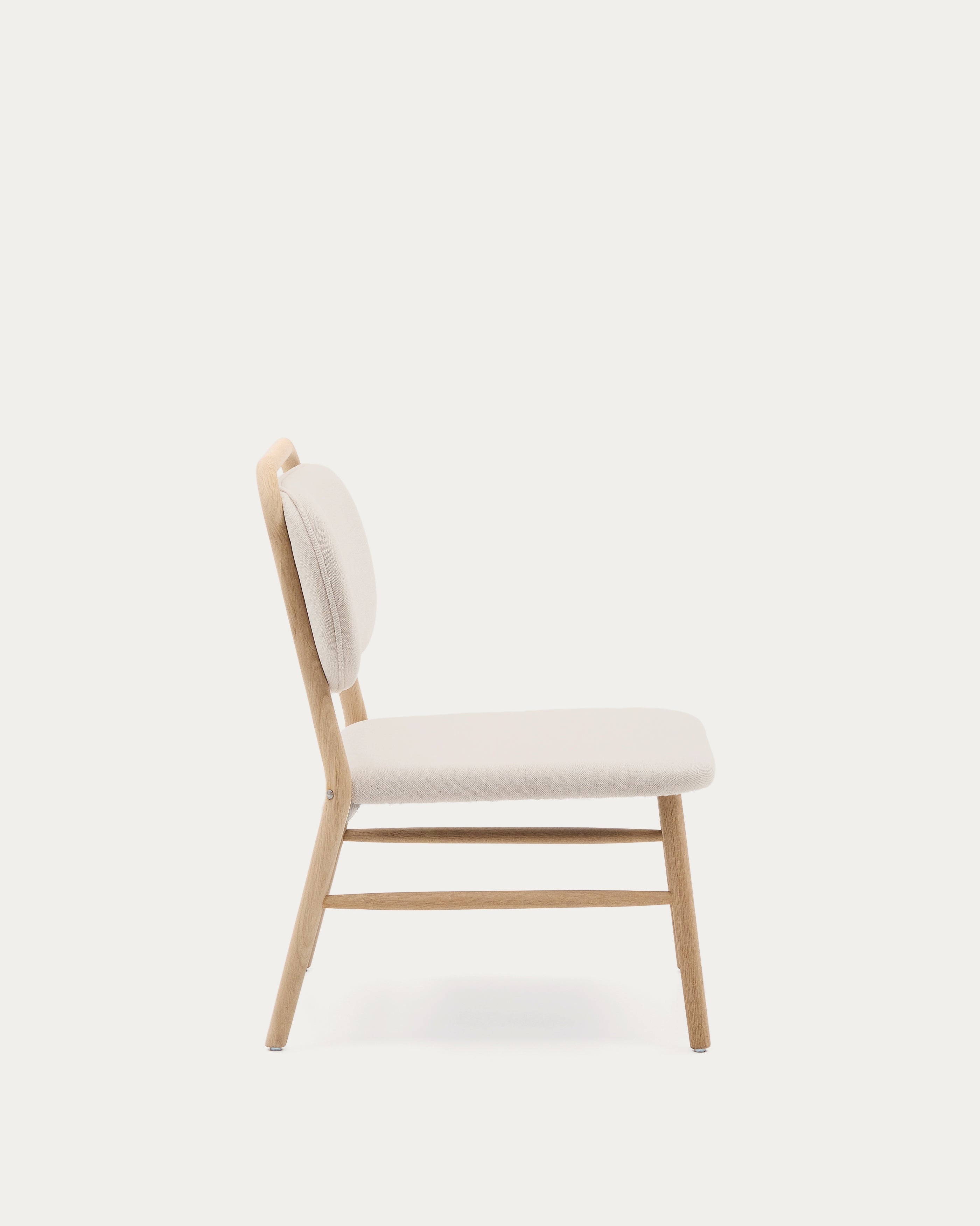 Helda armchair in beige chenille and FSC Mix Credit solid oak wood - Product View