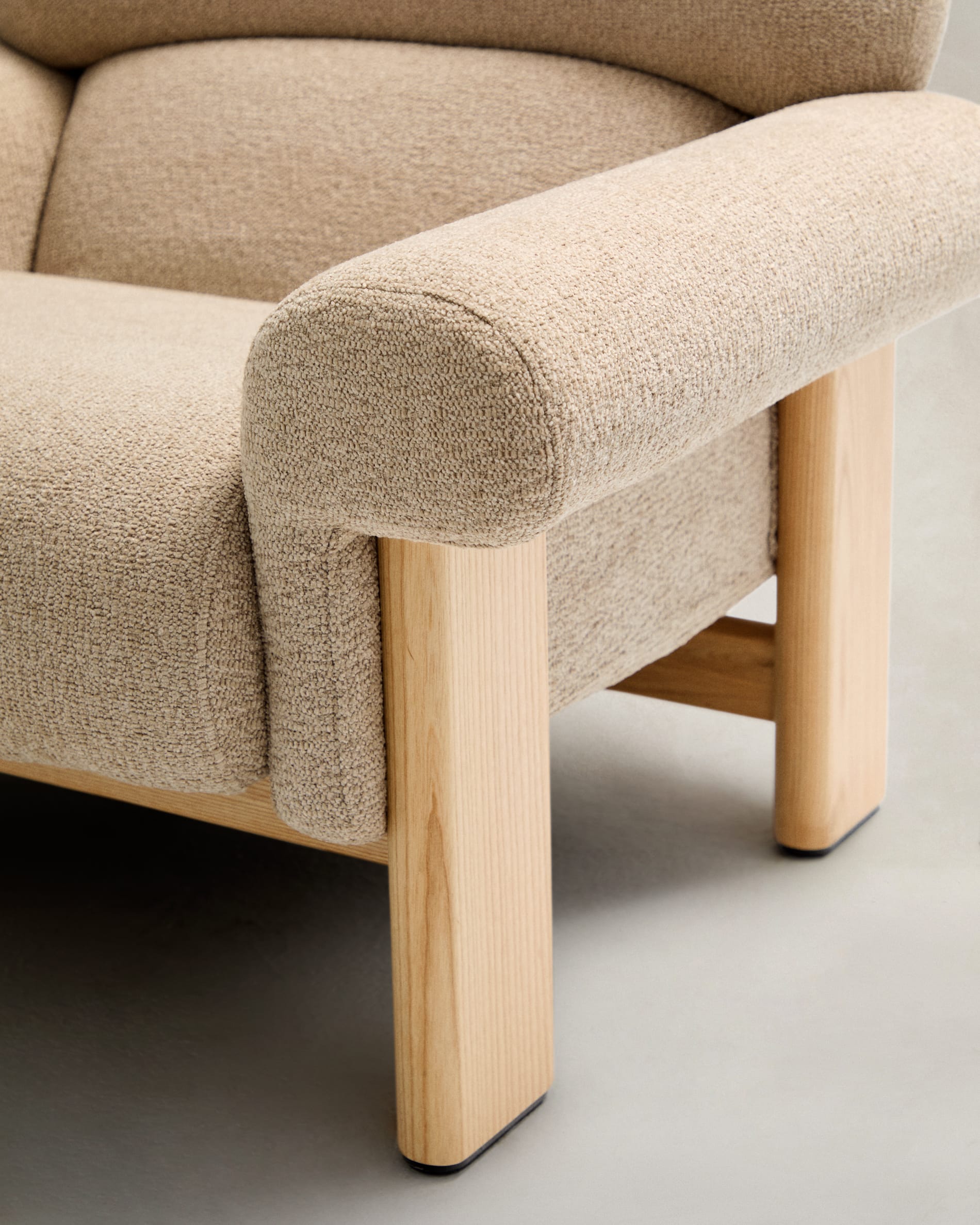 Cabana armchair in beige chenille, natural finish, solid ash wood legs, FSC 100%