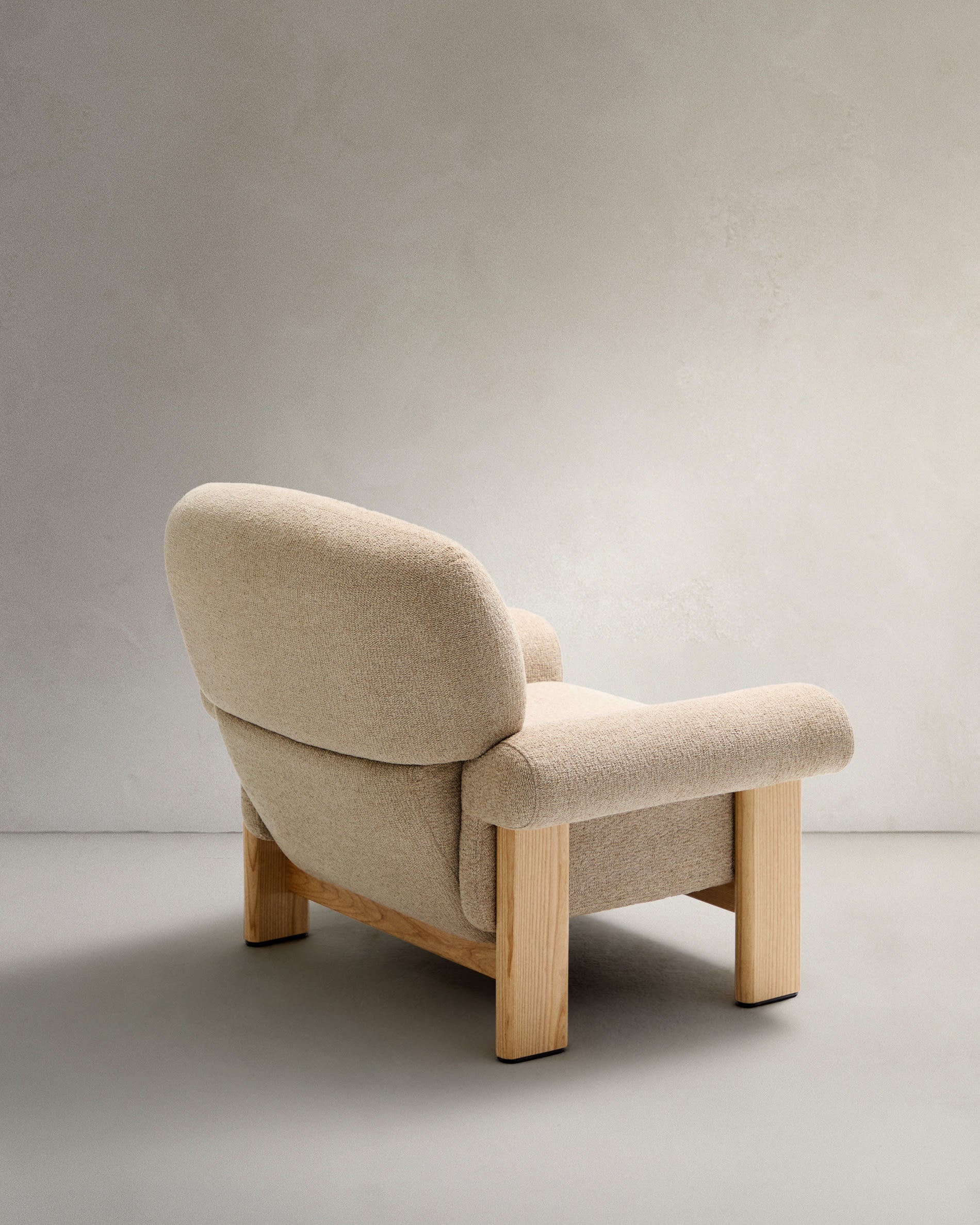 Cabana armchair in beige chenille, natural finish, solid ash wood legs, FSC 100%