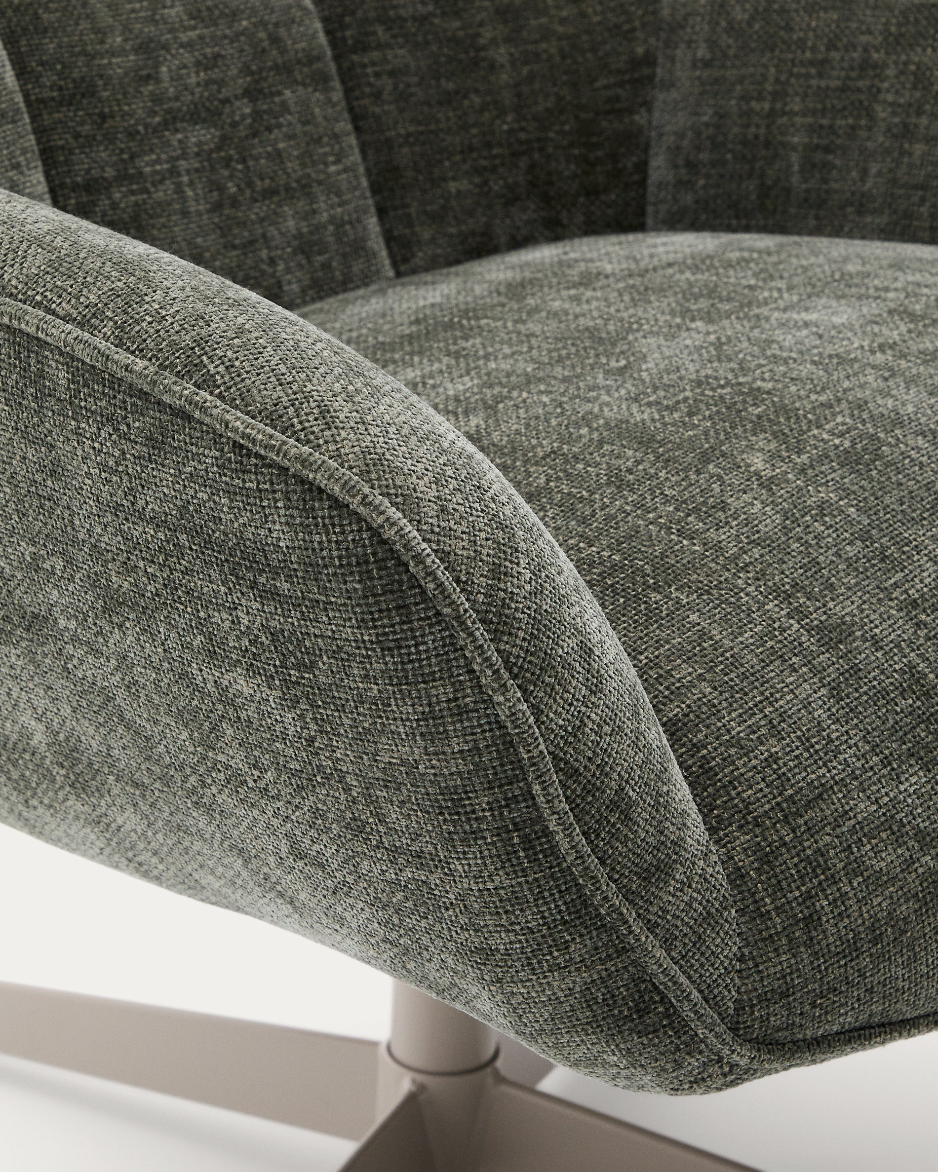 Teryl swivel green chenille armchair with grey-finished metal, FSC 100% - Detail