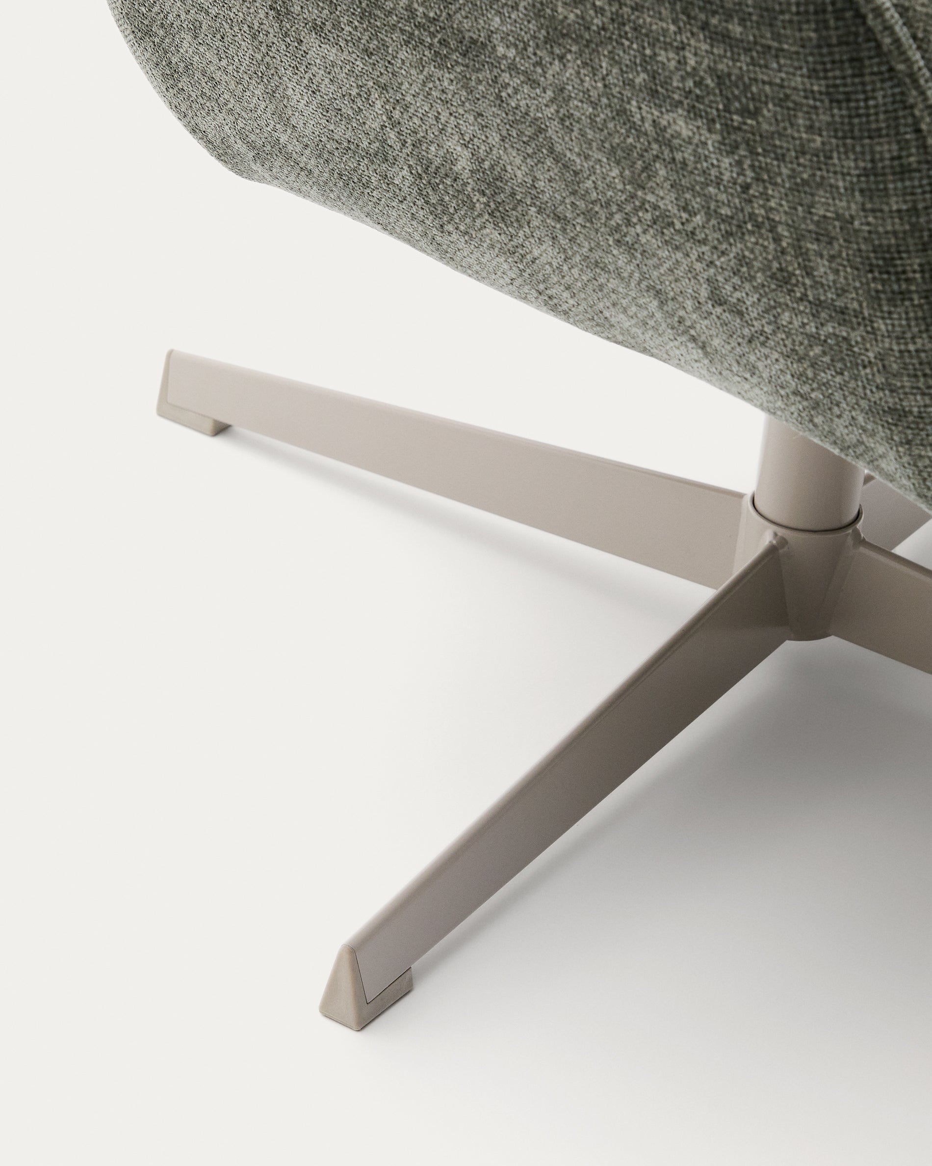 Teryl swivel green chenille armchair with grey-finished metal, FSC 100% - Detail