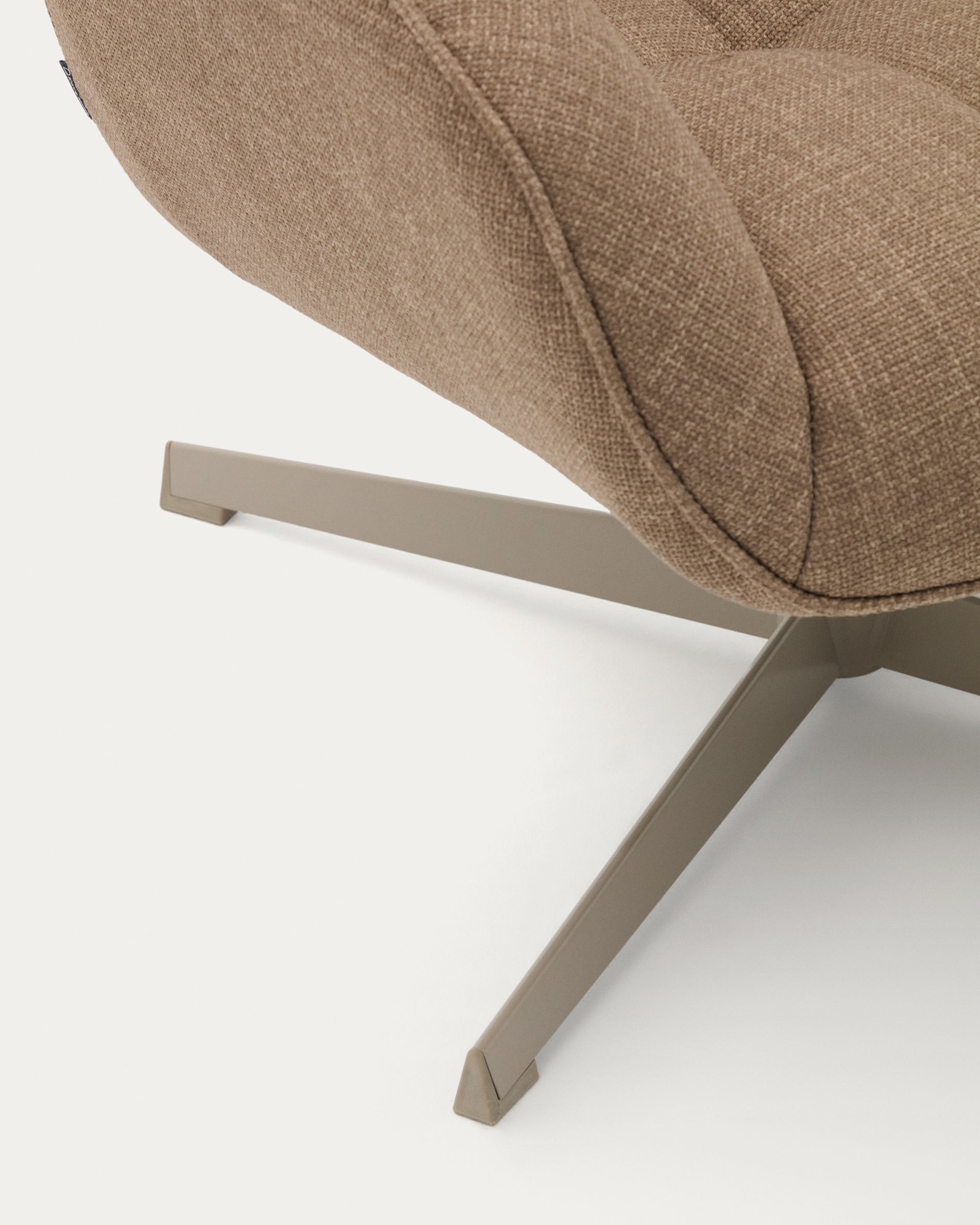 Jaspe light brown swivel armchair with grey-finished metal, FSC 100% - Detail