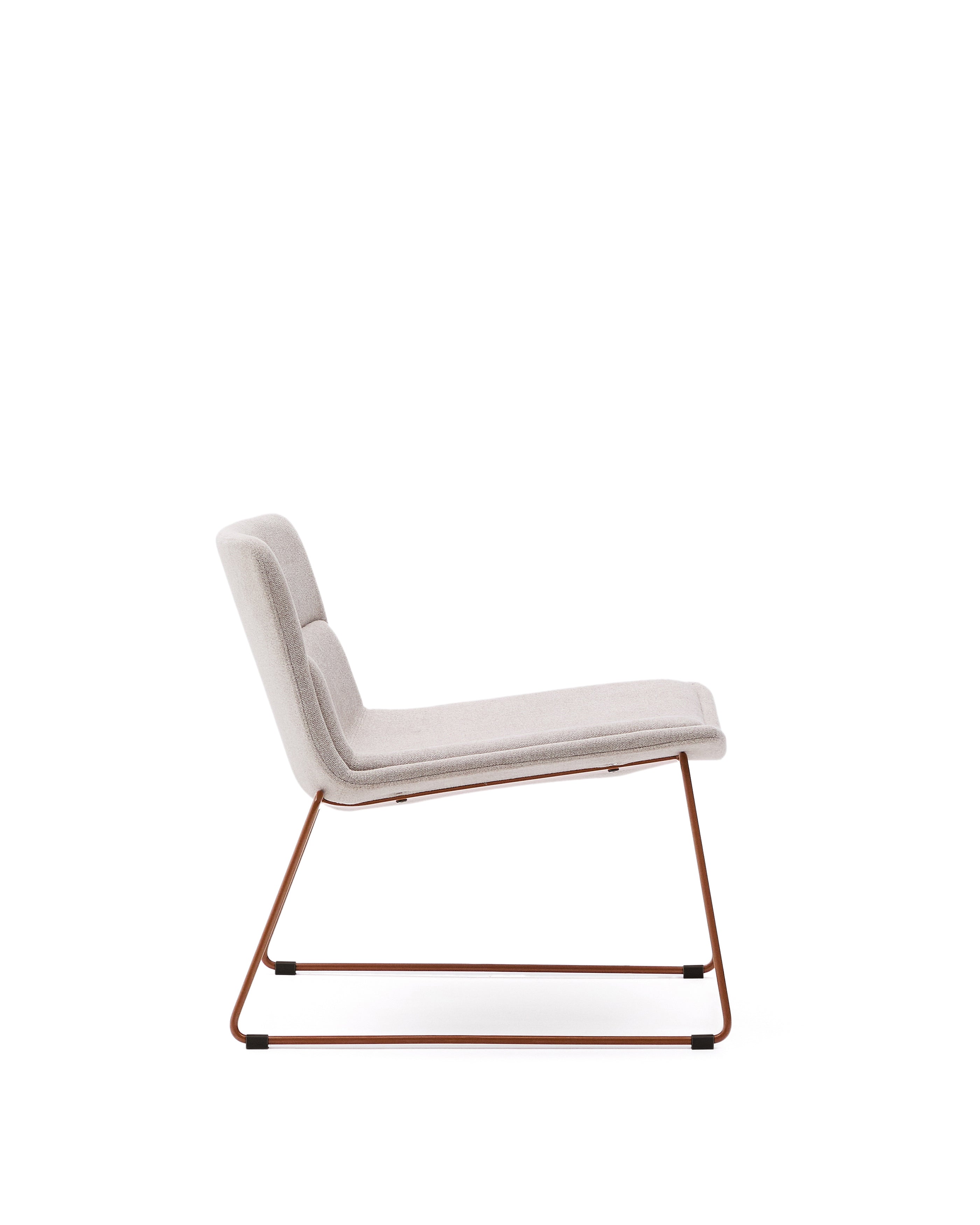 Zahara beige armchair with steel legs and FSC 100% terracotta finish - Product Image
