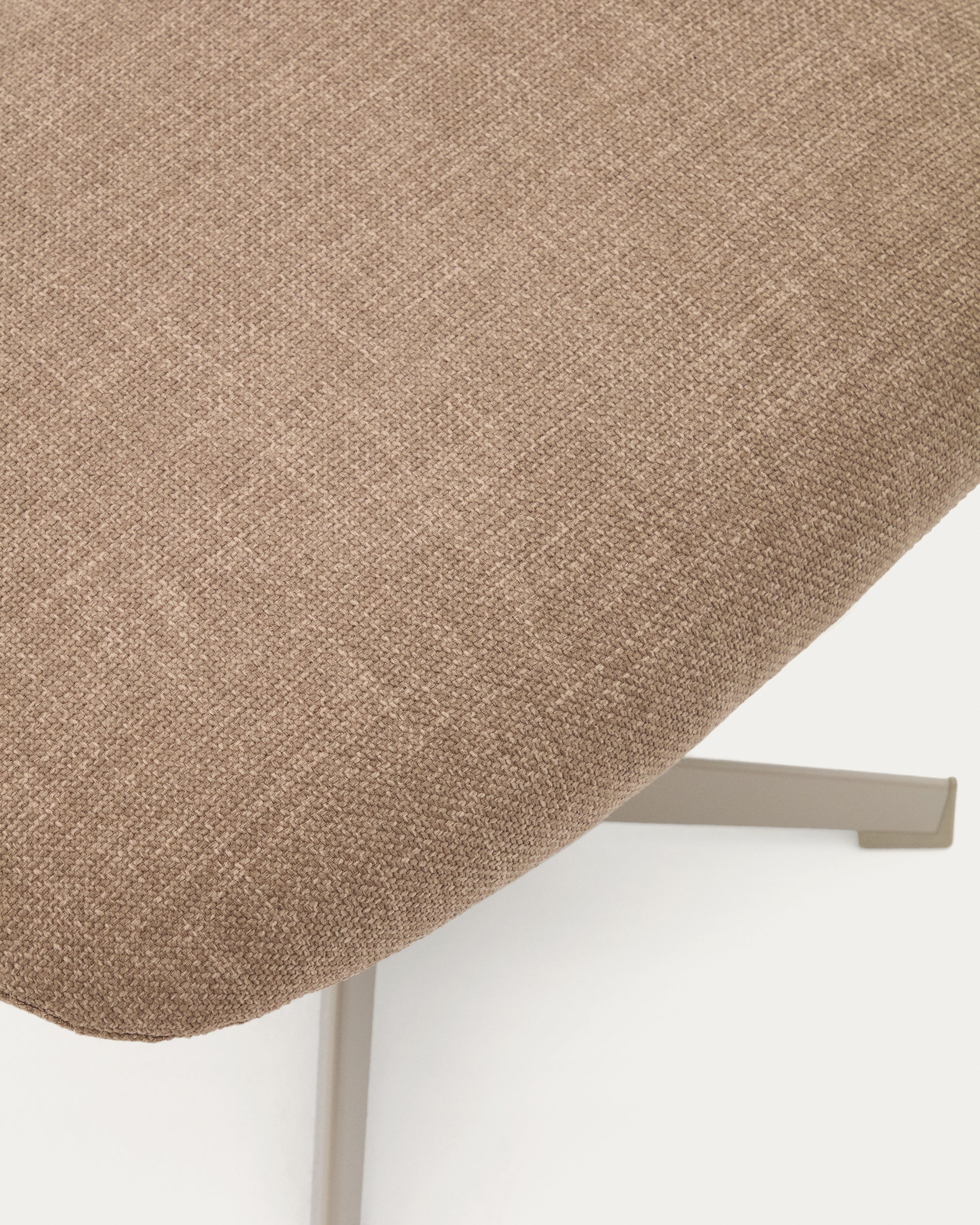 Jaspe light brown footrest with grey-finished metal, FSC 100% - Detail