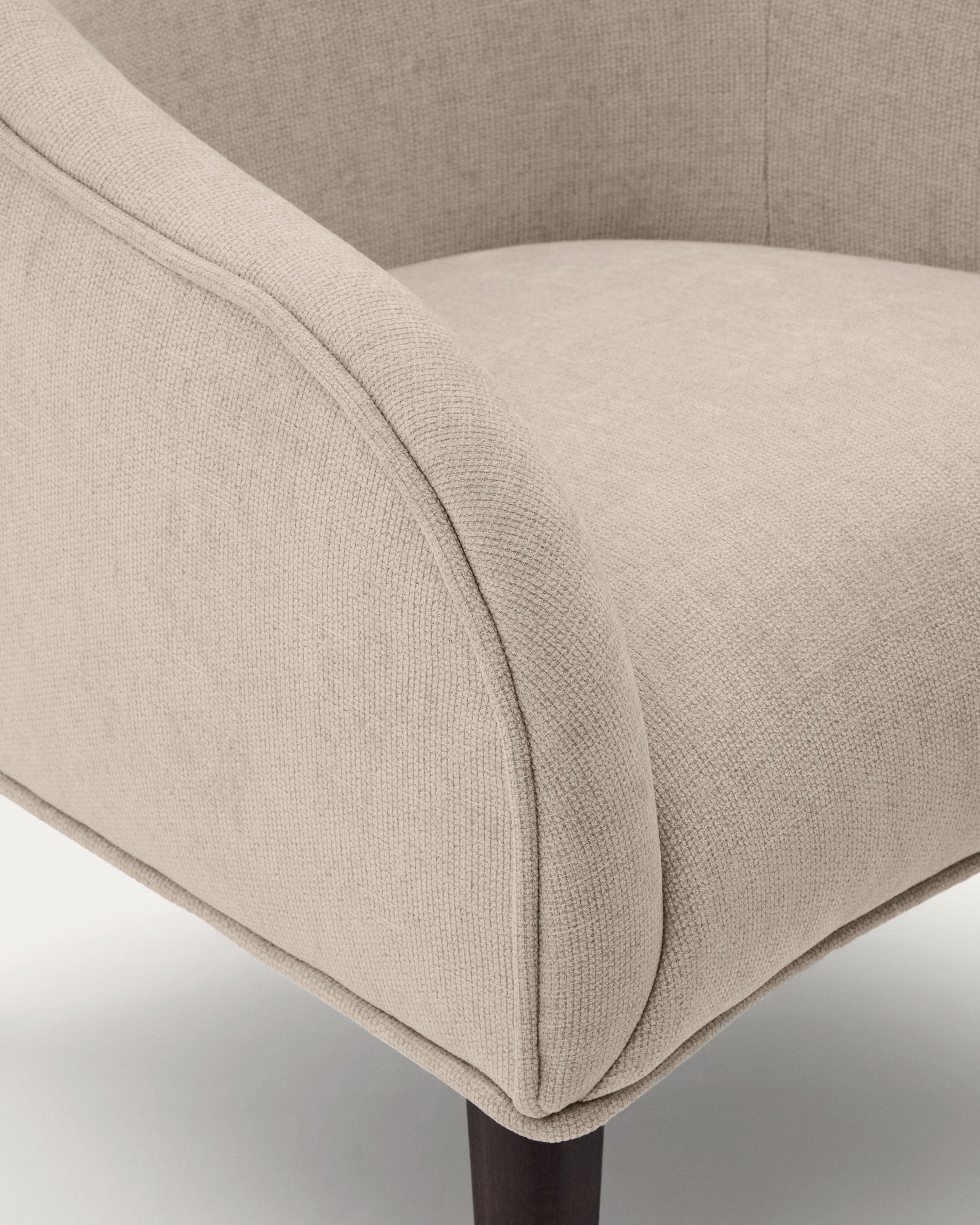 Bobly armchair in beige and with solid beech wood in a wenge finish FSC Mix Credit - Detail