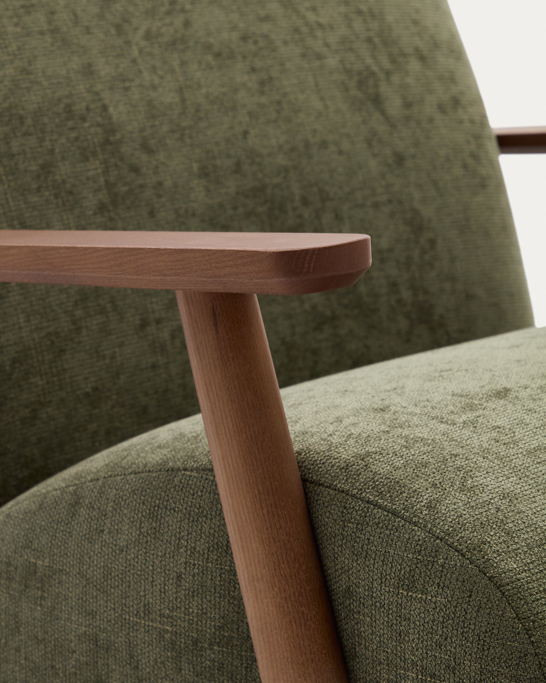 Meghan armchair in green chenille and solid ash wood with walnut finish FSC Mix Credit - Detail