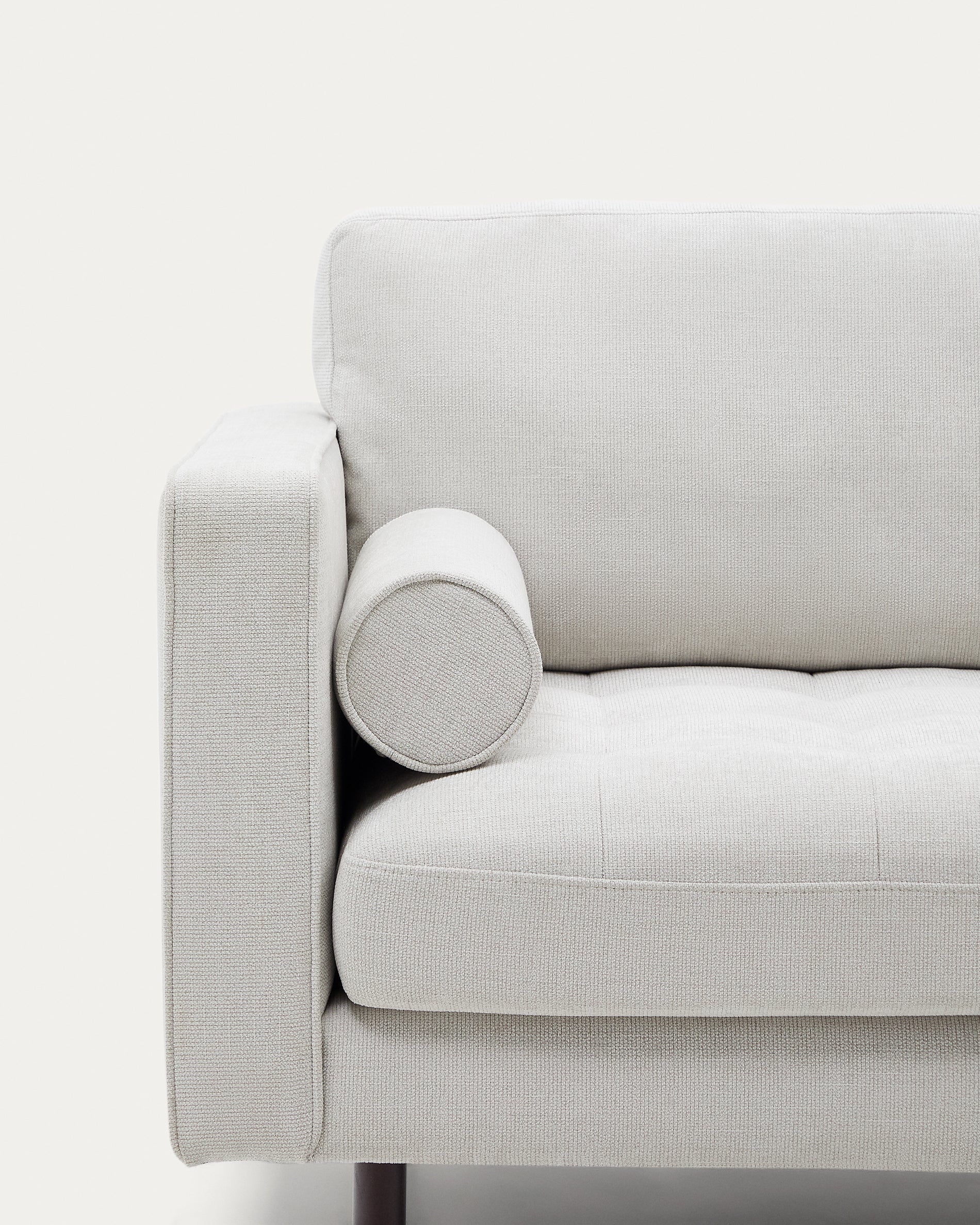 Debra 2-seater sofa in pearl chenille and legs with wenge finish, 182 cm FSC Mix Credit - Detail