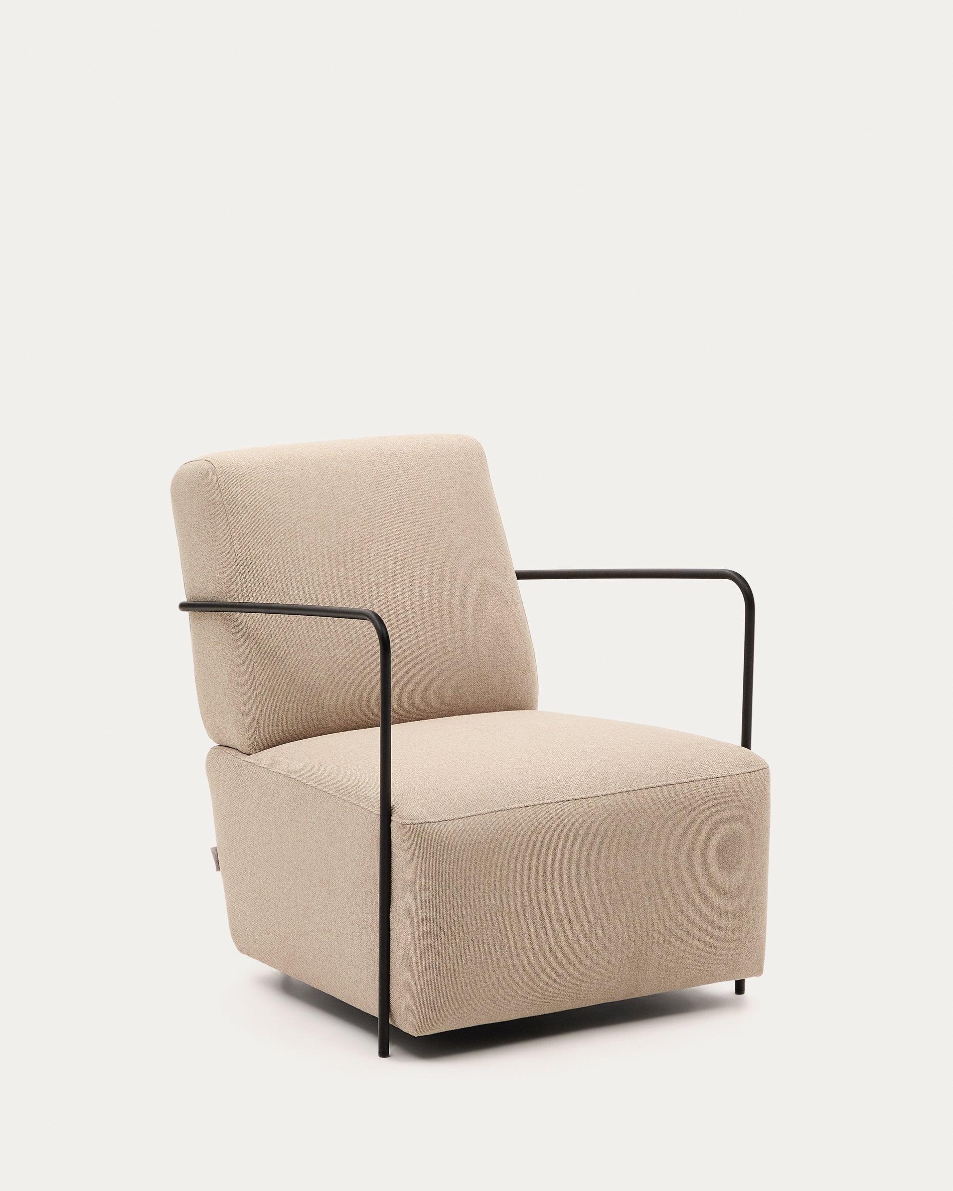 Gamer beige armchair with metal in a matte black painted finish - Product View