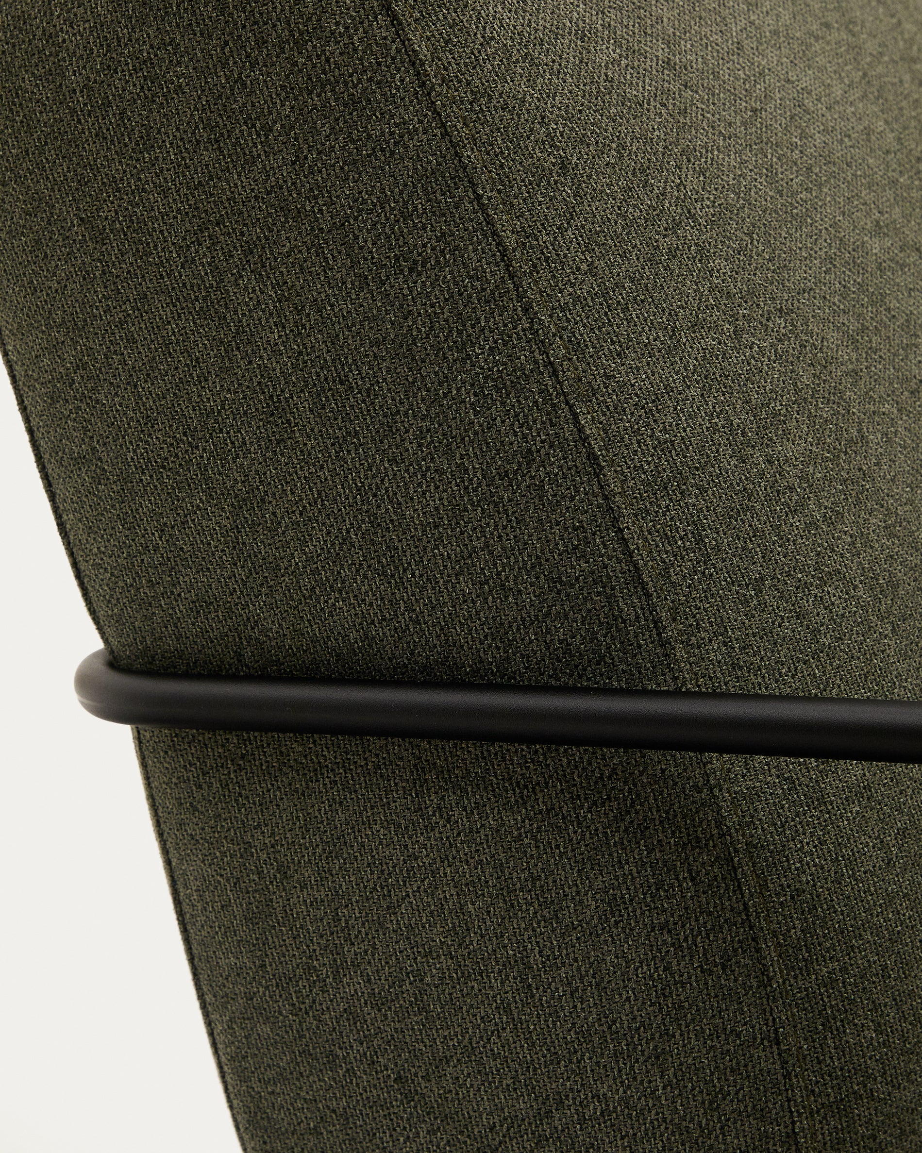 Gamer green armchair with metal in a black matte painted finish - Detail