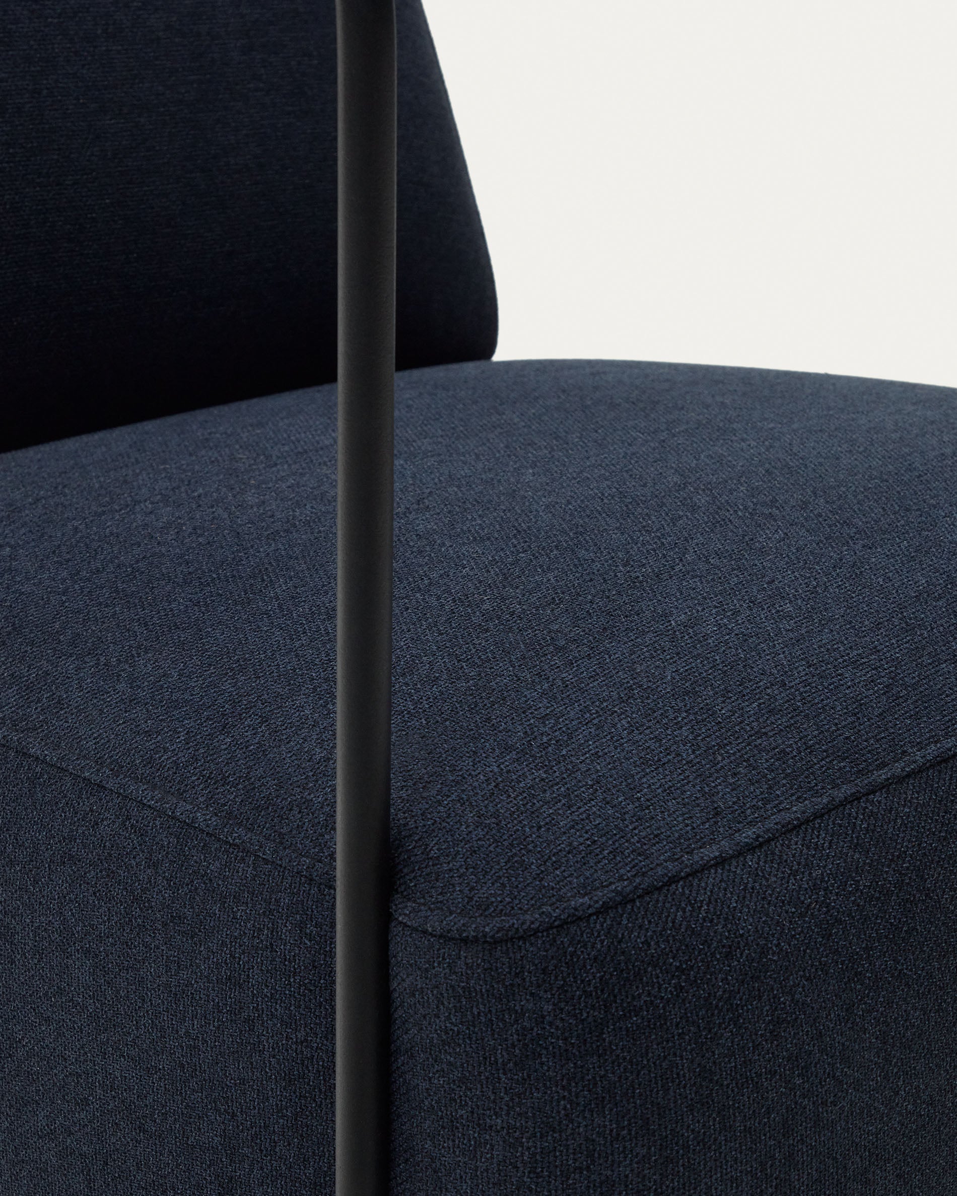 Gamer armchair in blue and metal with black finish - Detail
