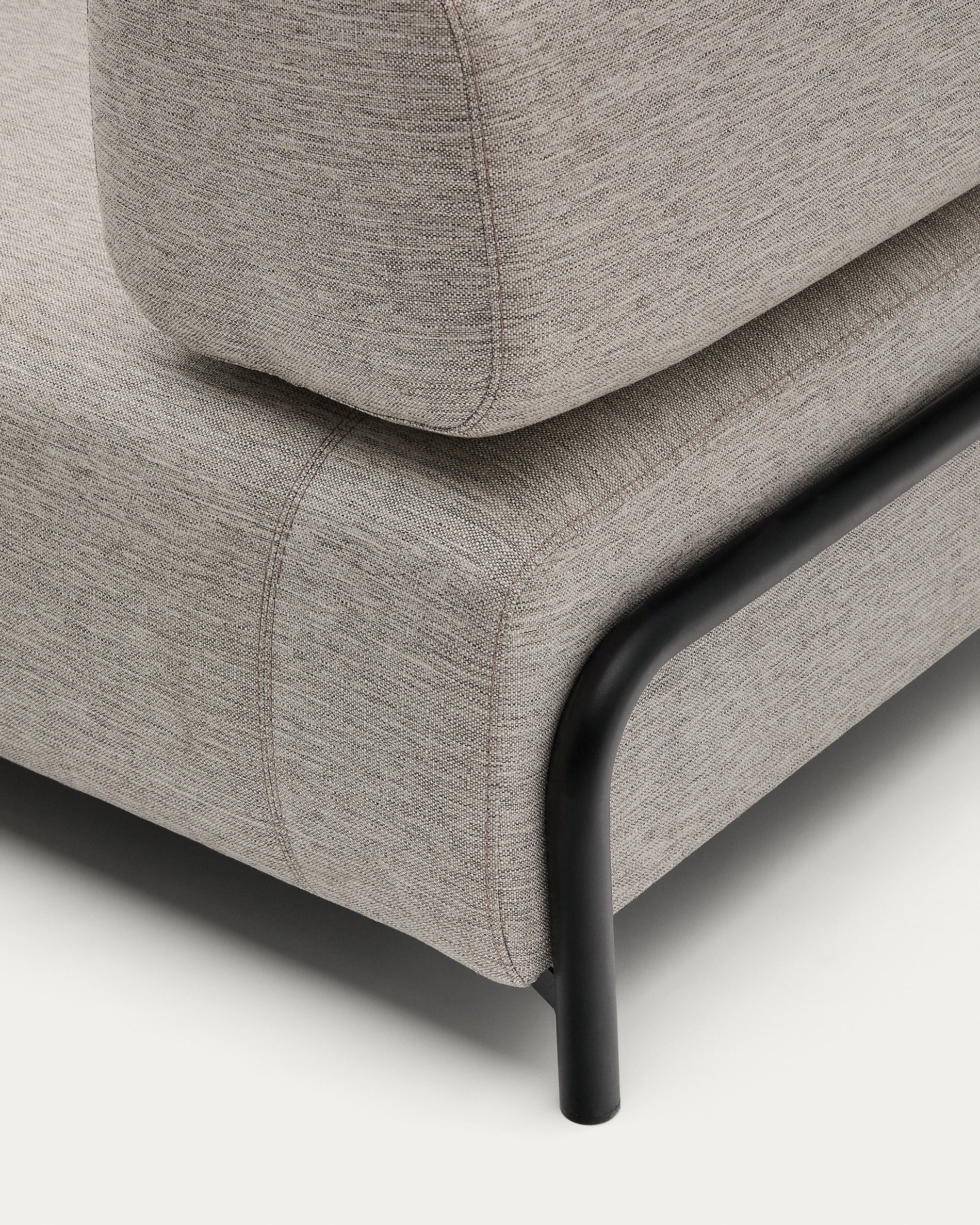 Compo 3 seater sofa in Beige-Grey, 232 cm - Detail
