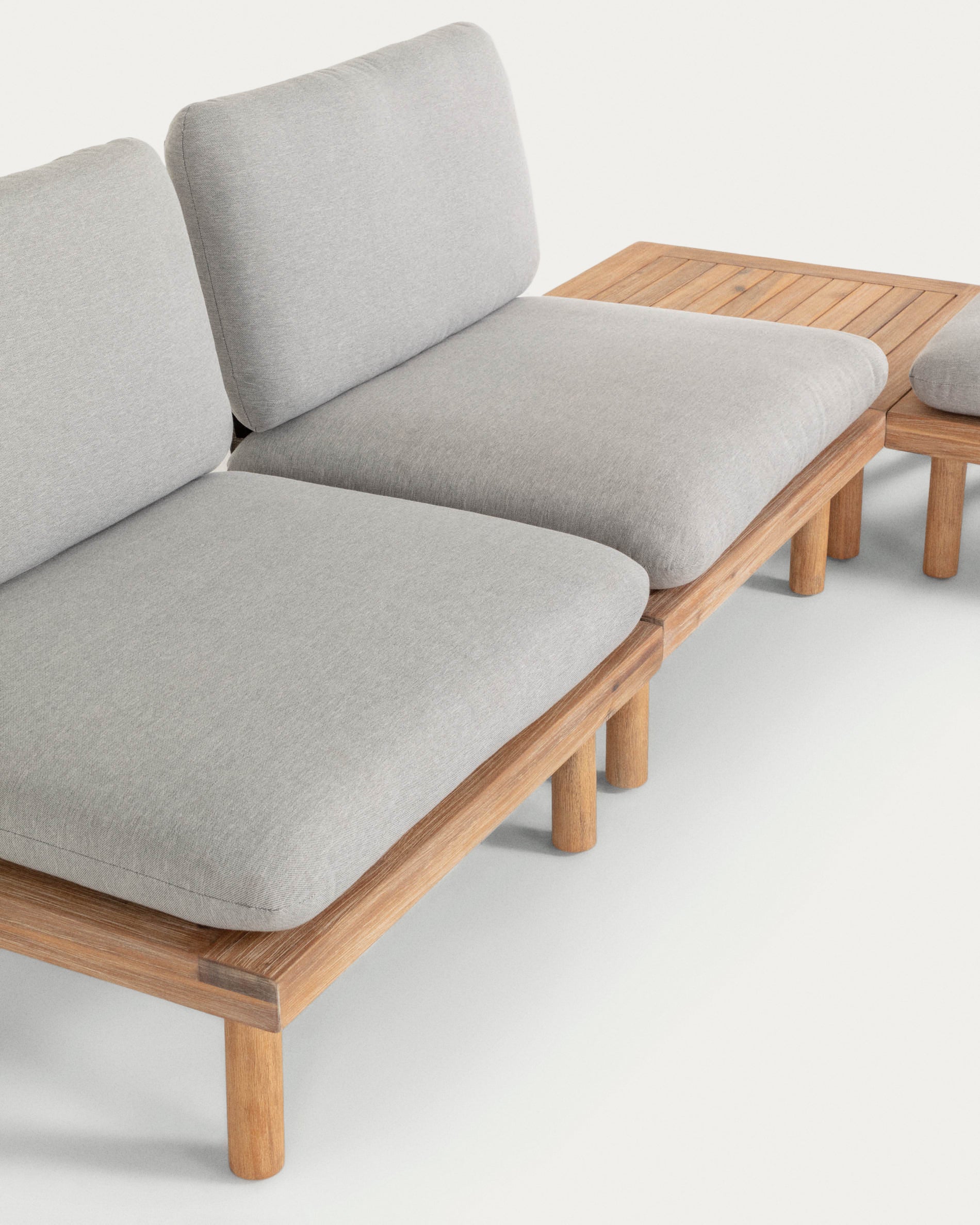 Viridis 4 armchairs and 2 tables set FSC 100% - Detail