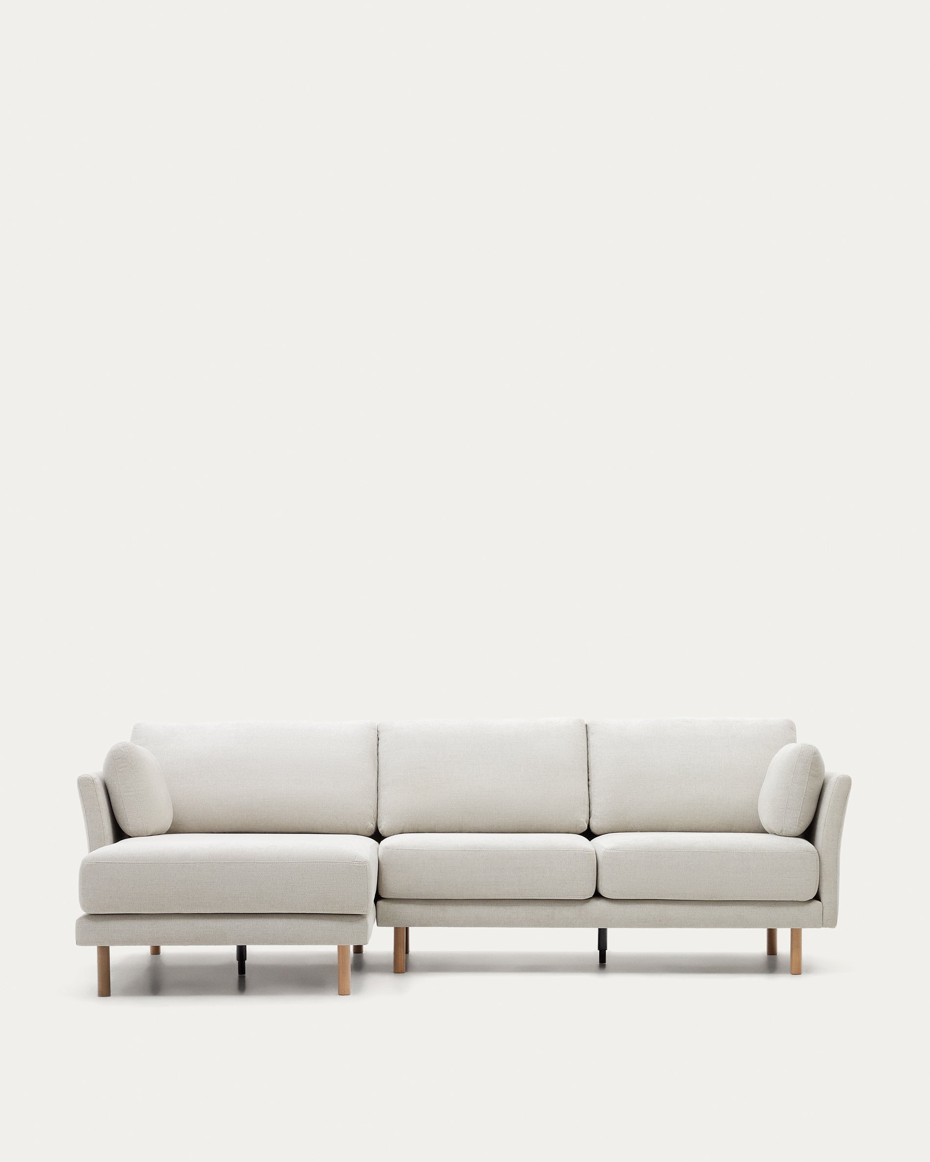 Gilma 3 seater sofa w/ right/left-hand chaise longue in chenille pearl, natural legs, 260 cm - Product View