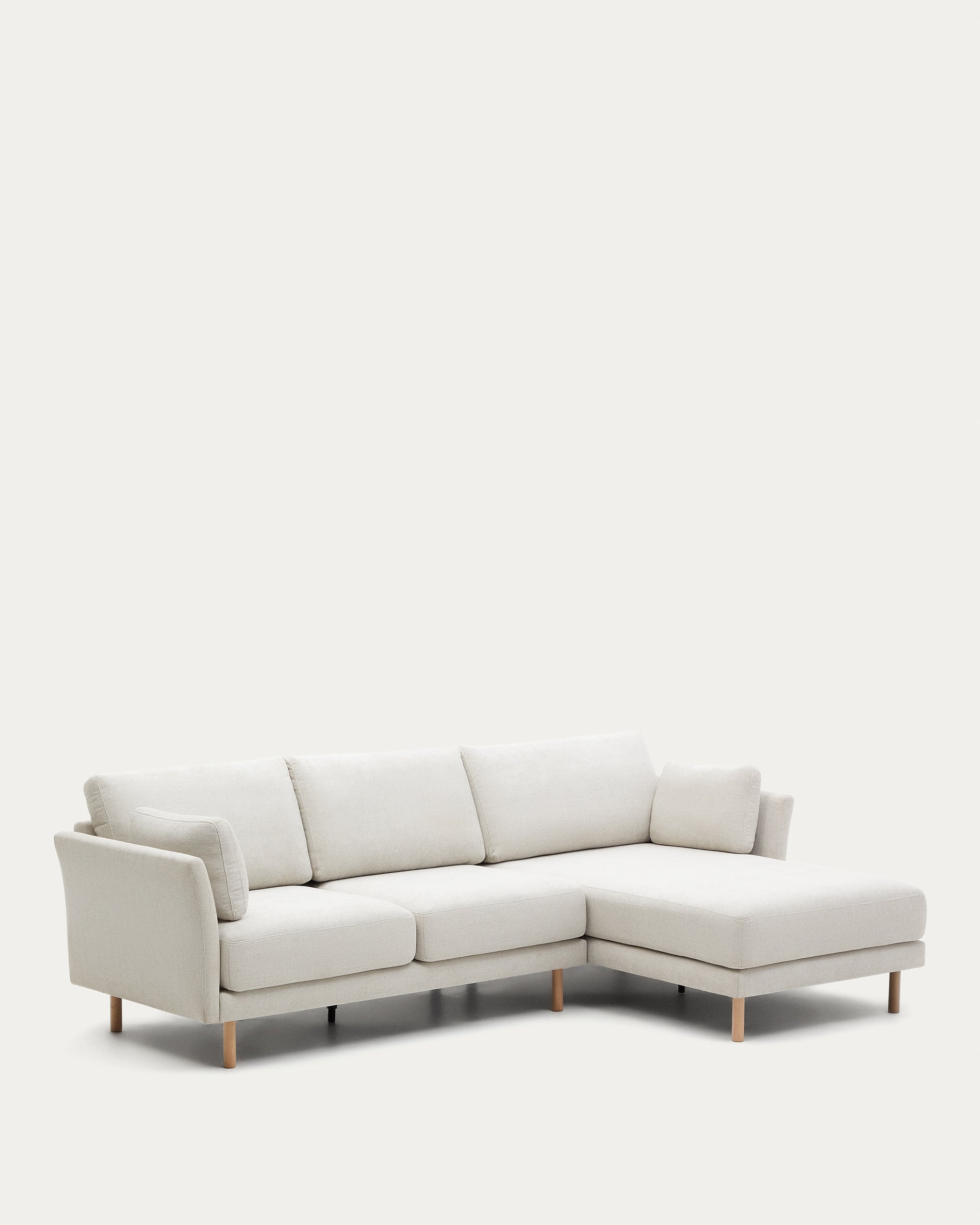 Gilma 3 seater sofa w/ right/left-hand chaise longue in chenille pearl, natural legs, 260 cm - Product View