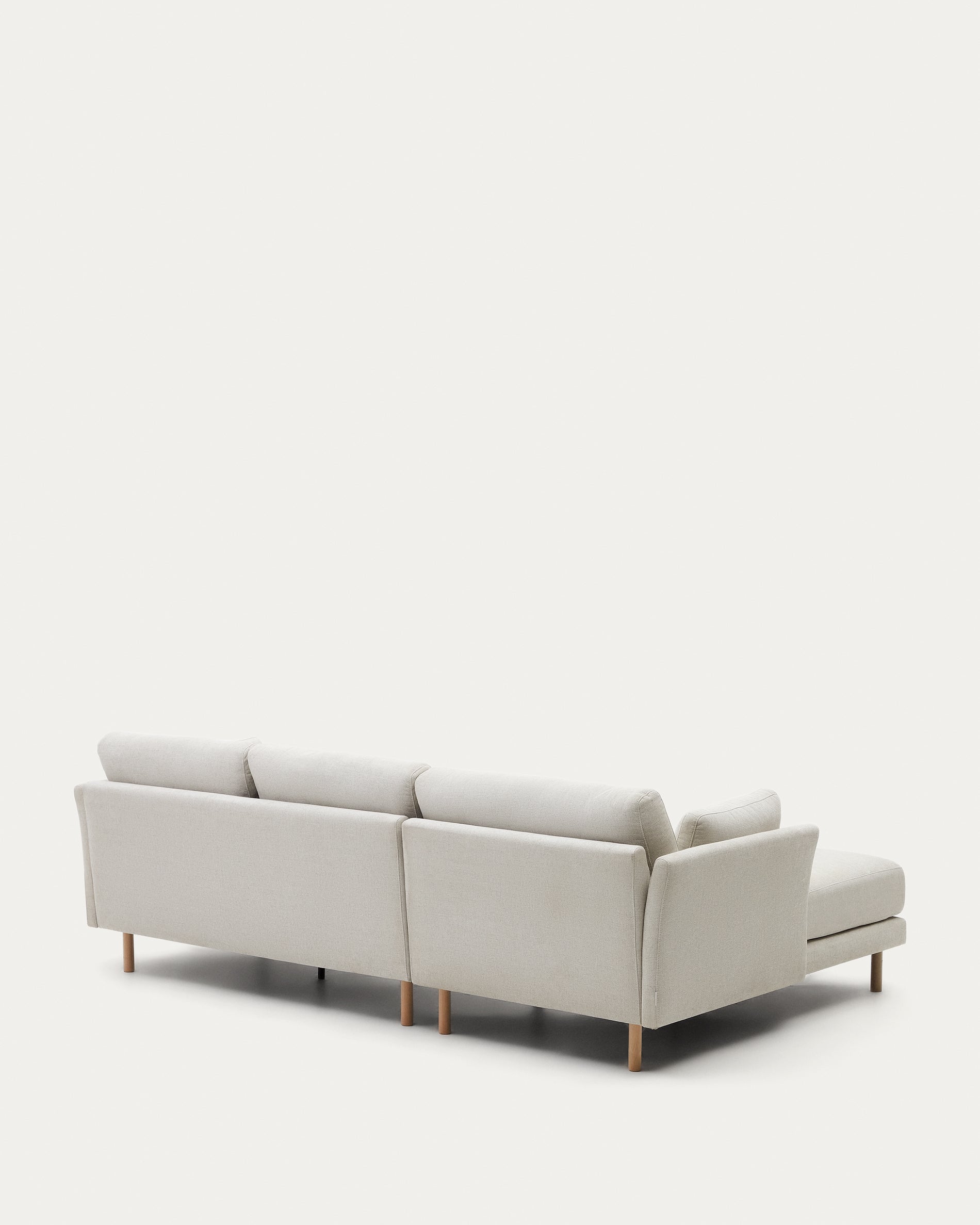Gilma 3 seater sofa w/ right/left-hand chaise longue in chenille pearl, natural legs, 260 cm - Product View